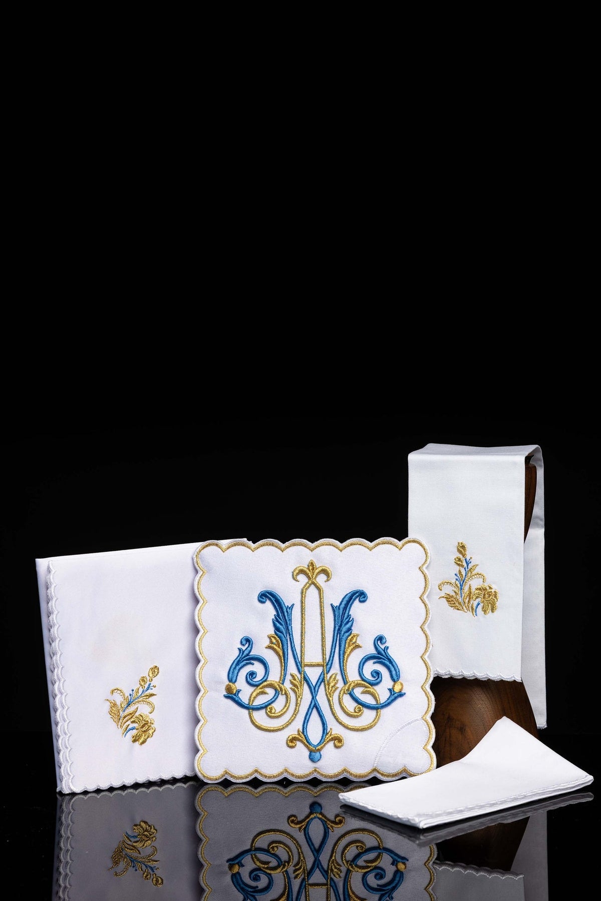 Catholic Altar Linen Set with Embroidered Marian Motif