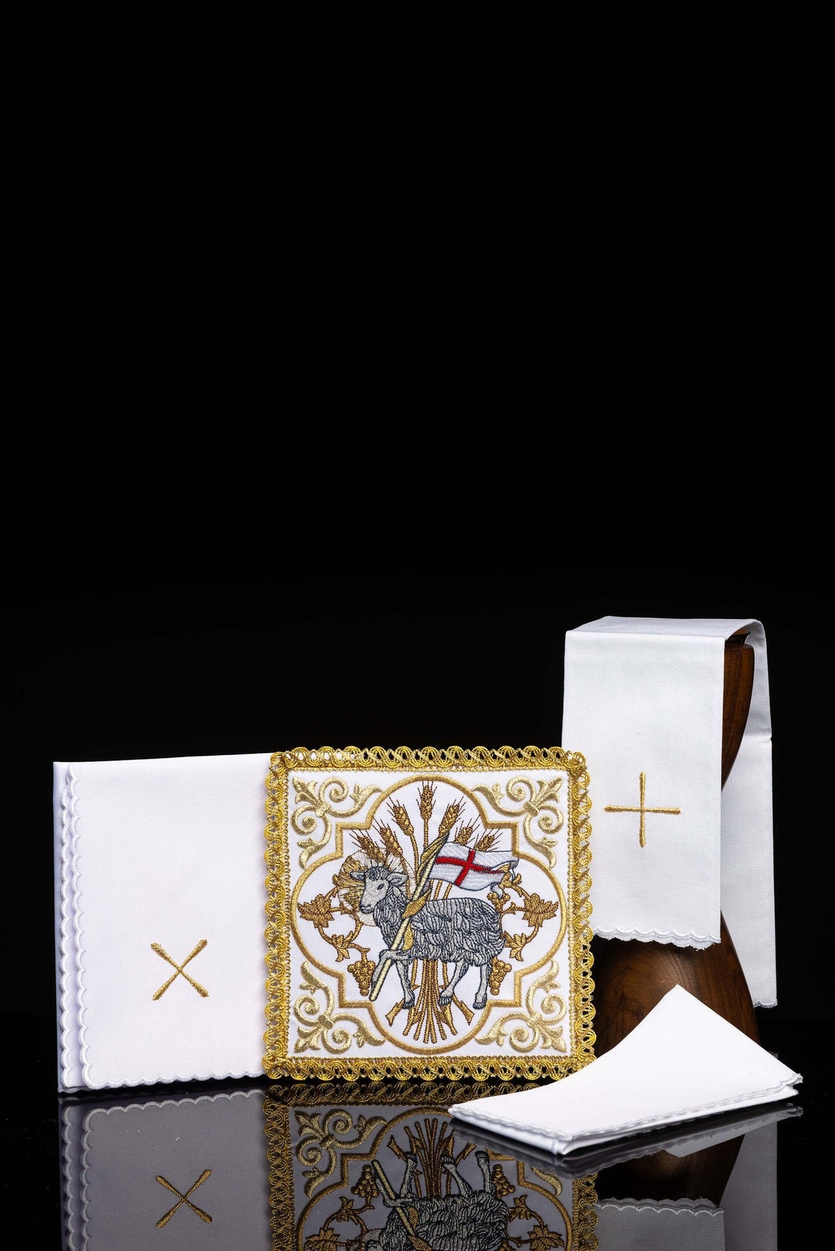 Embroidered Easter Catholic Altar Linen Set with Agnus Dei