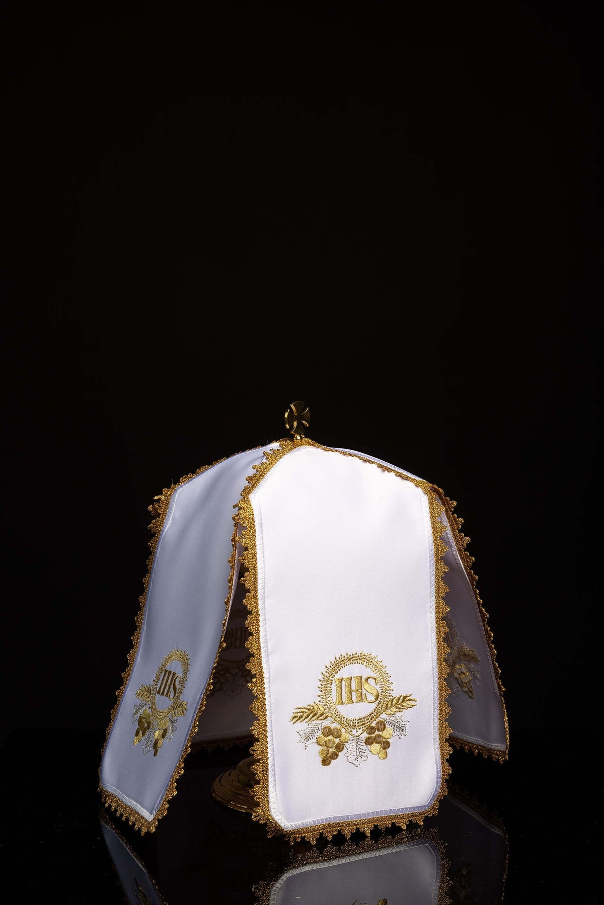 Ciborium Veil with Gold IHS Embroidery