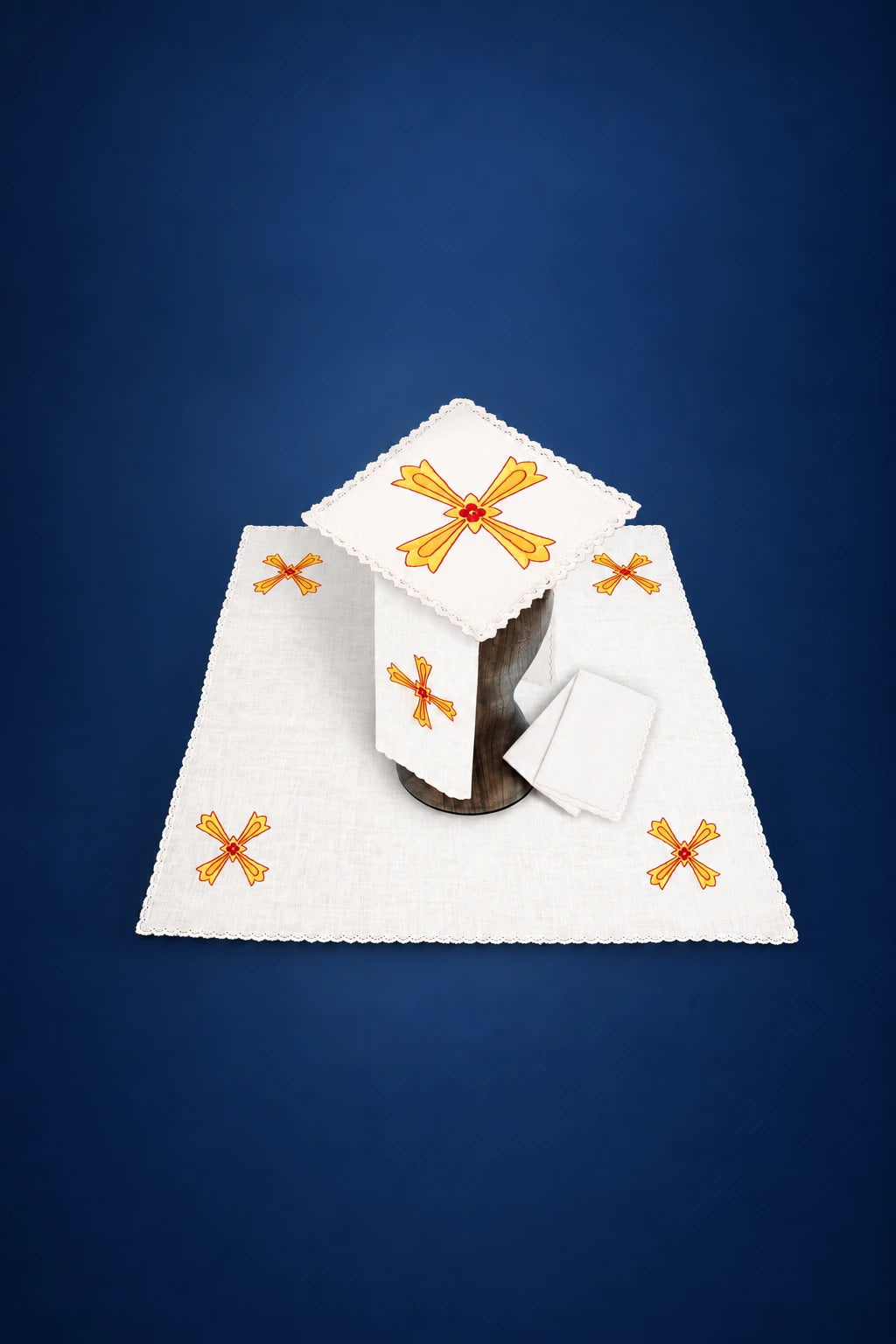 Altar linen set in white linen with Eucharistic cross embroidery, front view