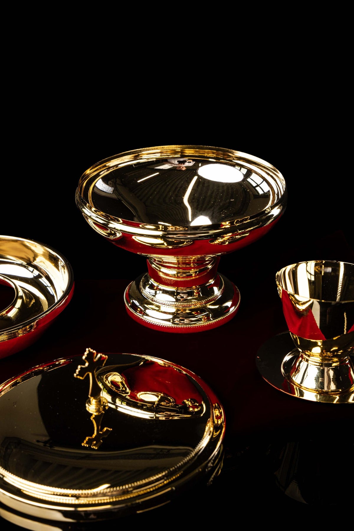 Matching gold-plated communion paten