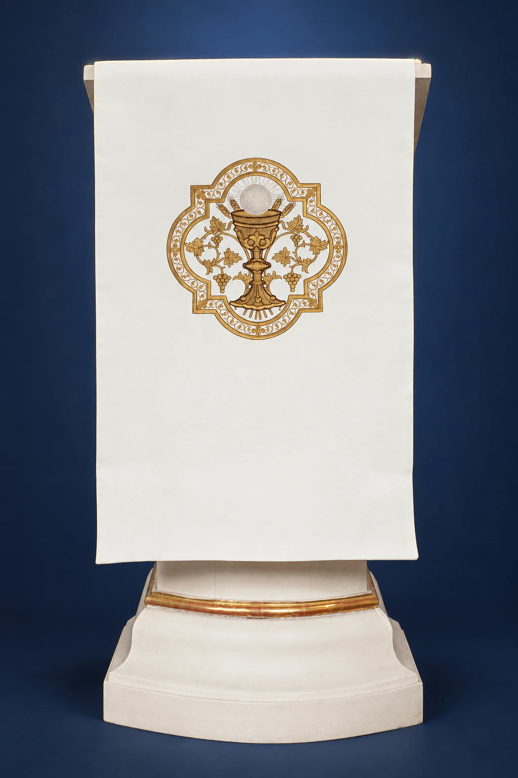Front view of an ecru lectern cover with embroidered chalice and altar bread medallion