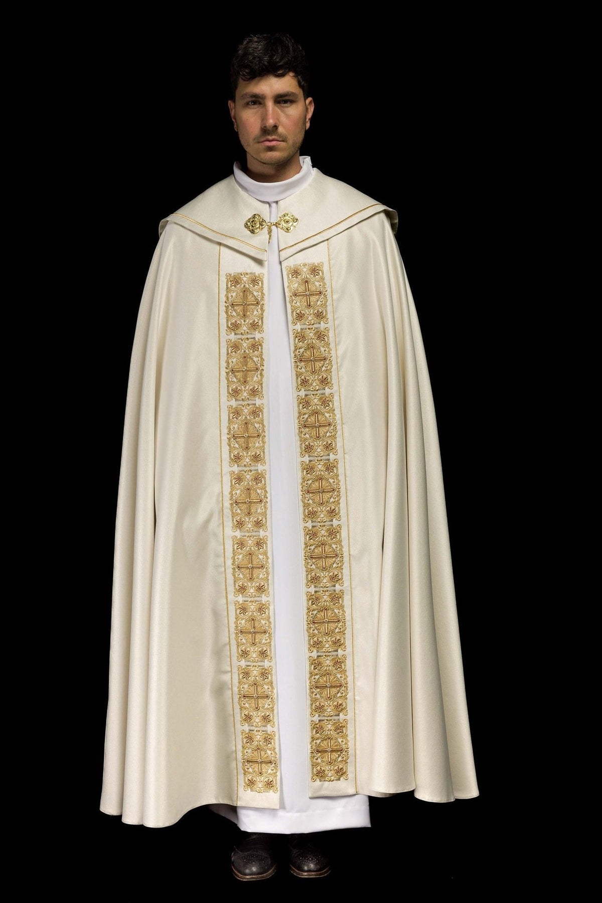 Kapa liturgiczna z bogato zdobionym pasem 150 cm