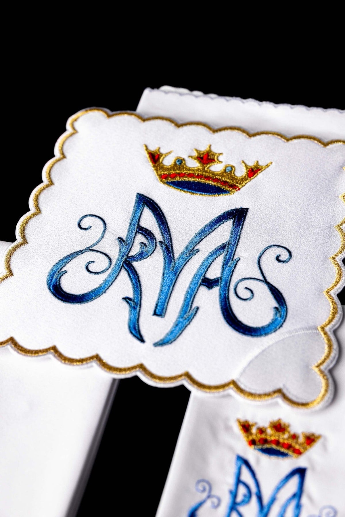 Altar linen set close-up with blue Marian embroidery, crown and gold scalloped edging