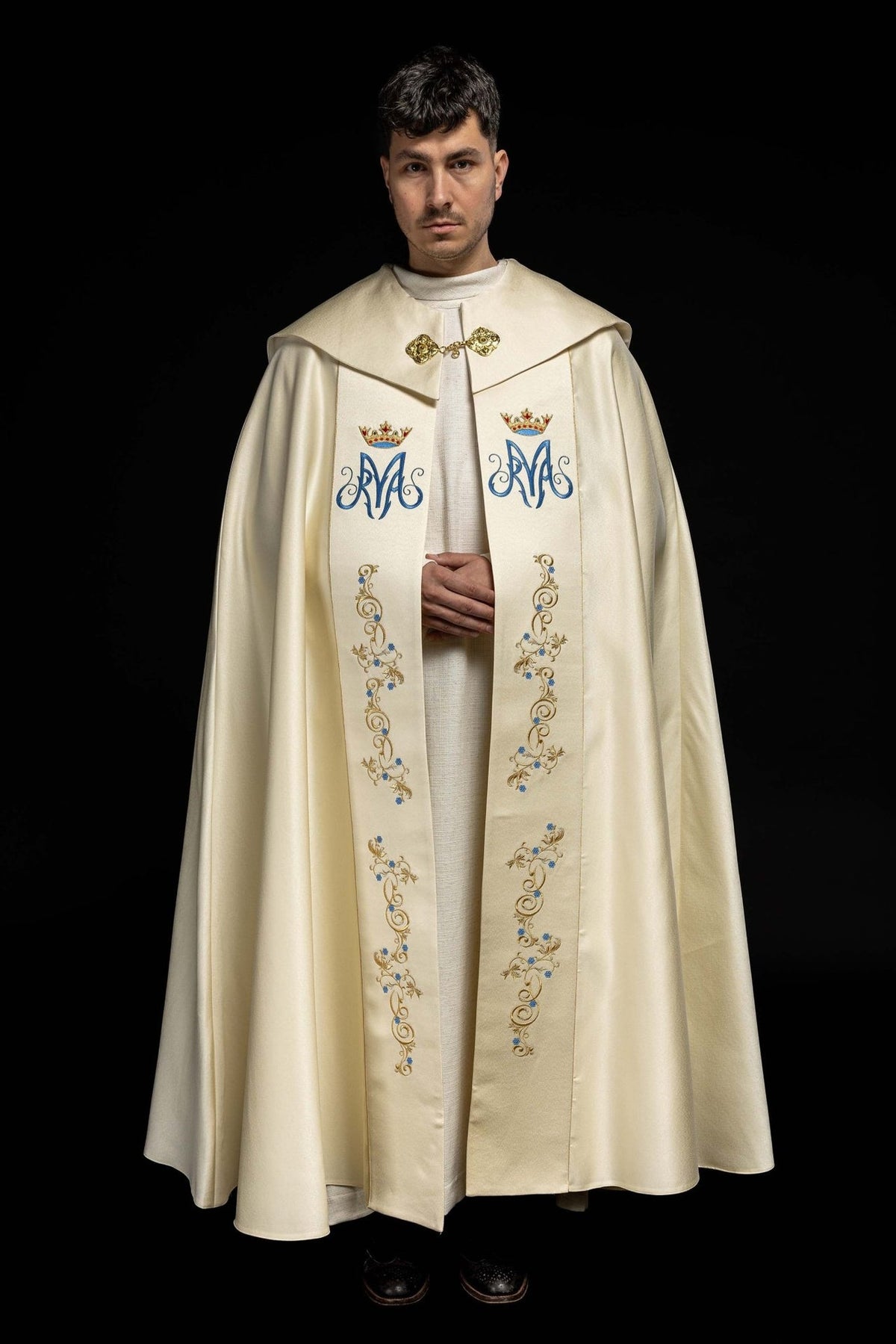 Marian ecru cope, front view with embroidered blue monograms and gold floral embroidery