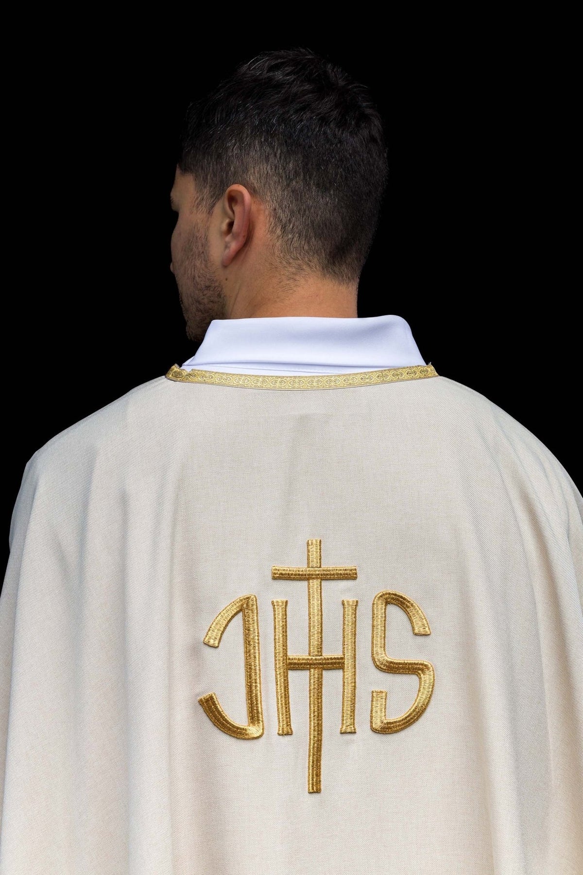 Ecru chasuble full back view with gold trim