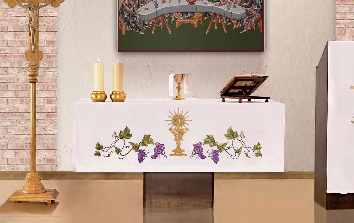 Altar Cloth with Chalice and Grapes Embroidery, white front view with gold chalice and purple grapes