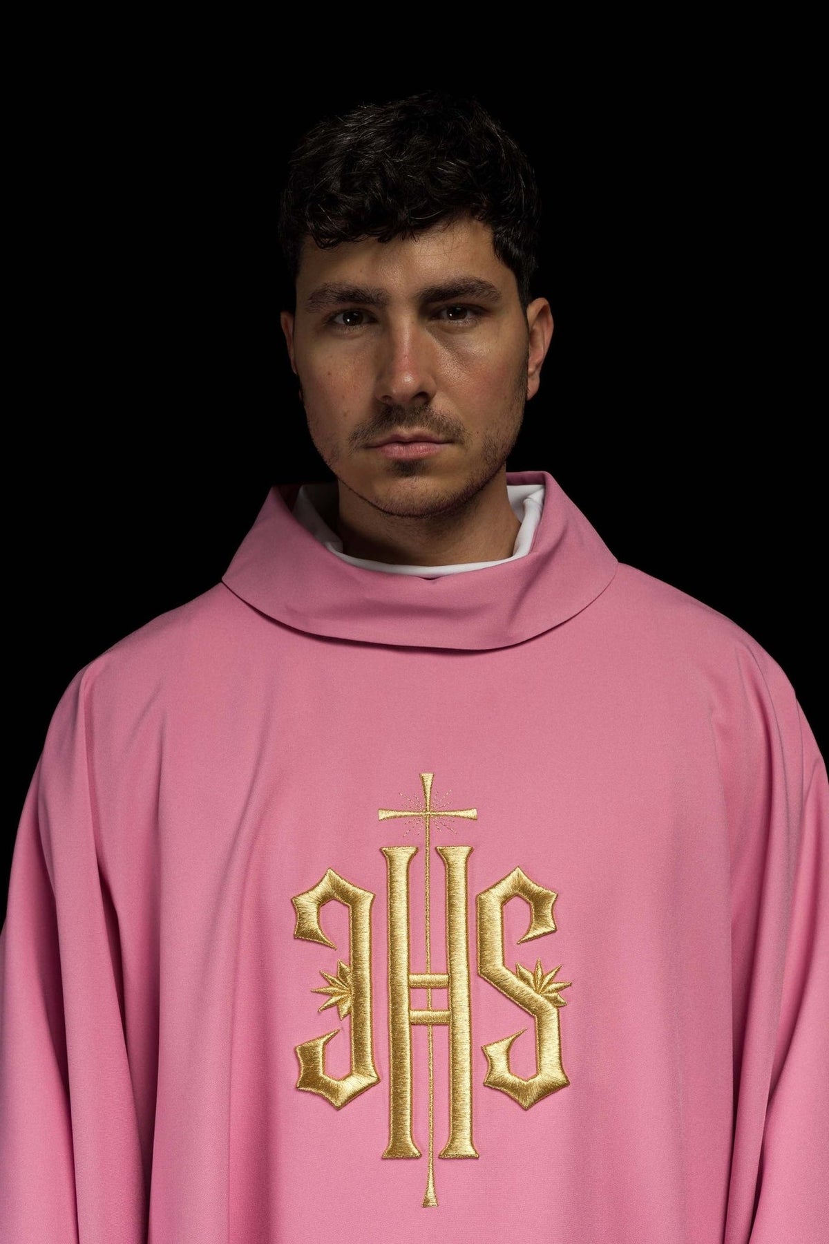 Rose chasuble front close-up with stand-up collar and gold IHS embroidery