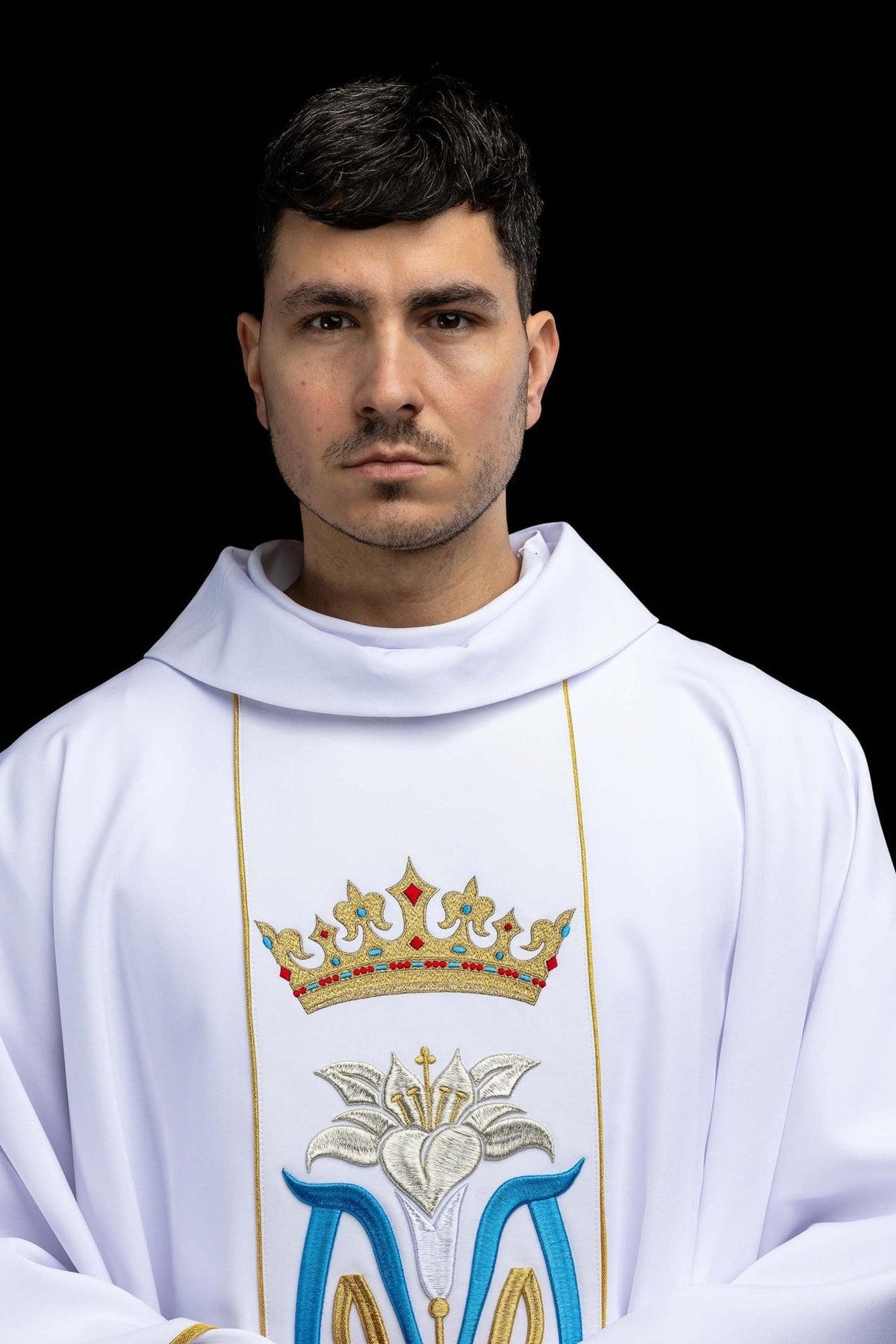 Marian chasuble front detail with stand-up collar, crown and Marian embroidery