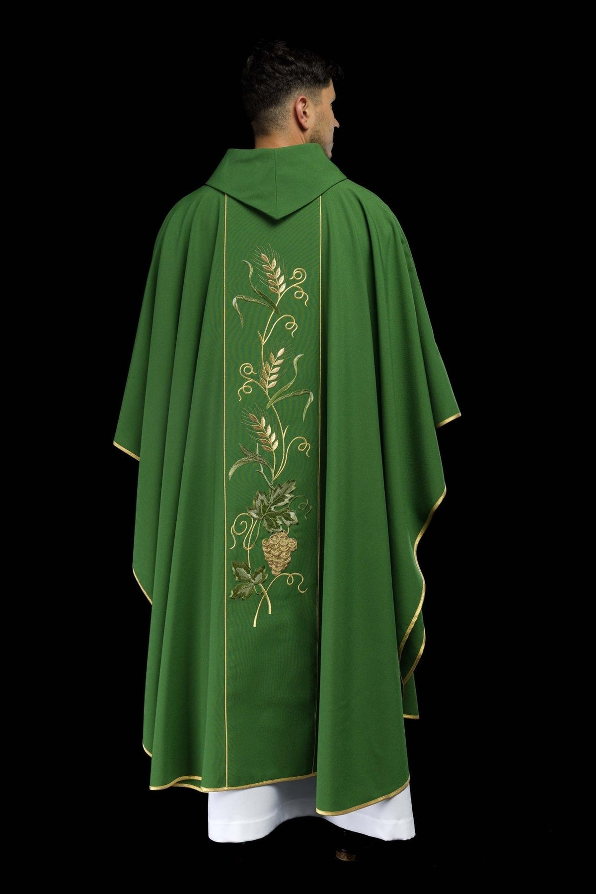 Green chasuble, close-up back view of wheat and grapes embroidery