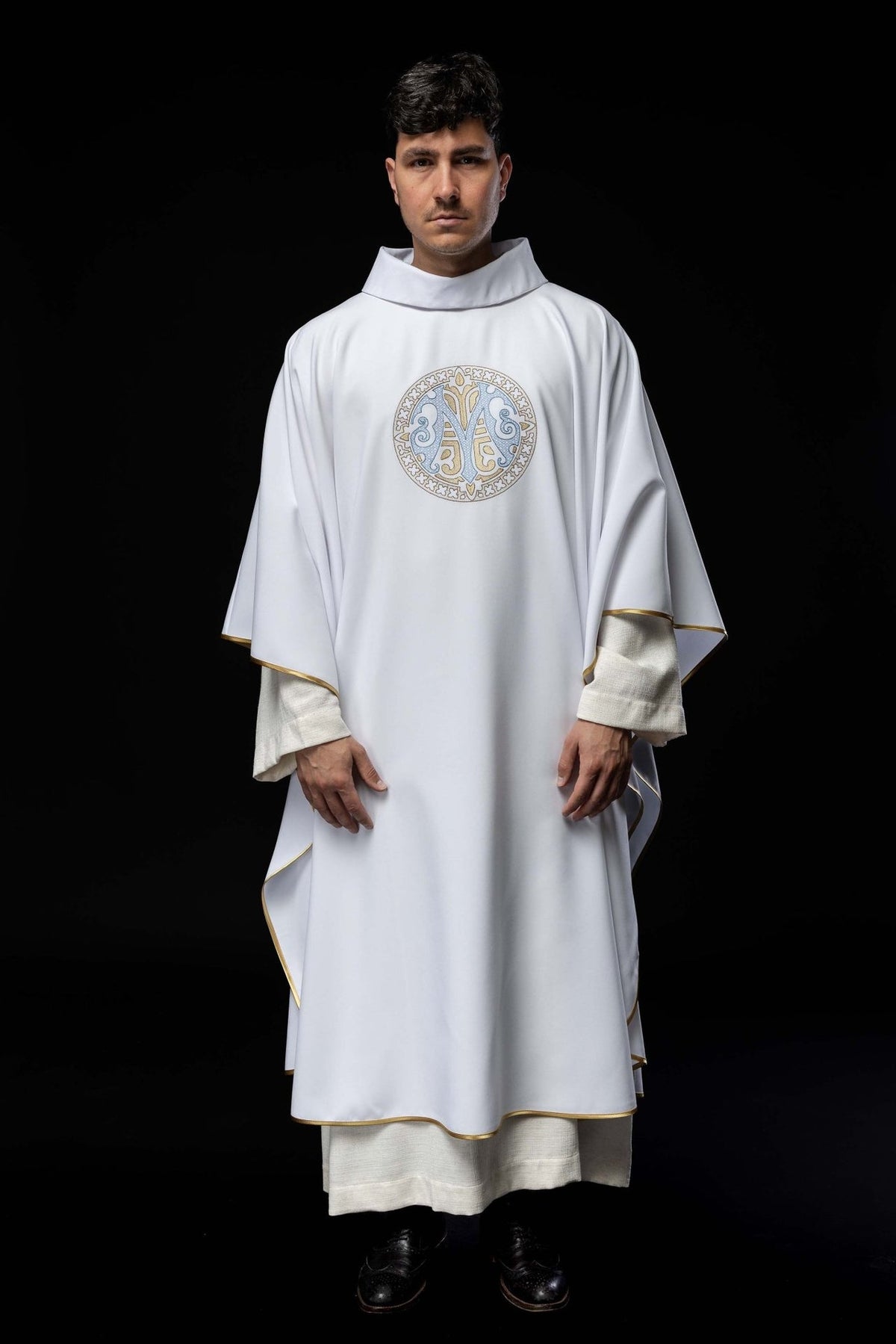 Marian chasuble full front view with white fabric, stand-up collar, gold trim and embroidered Marian motif