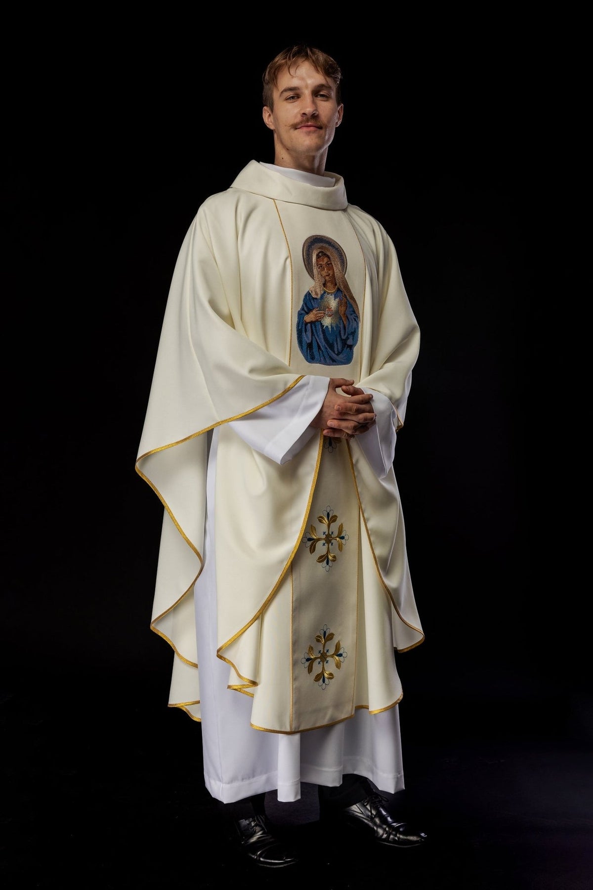 Heart of Mary chasuble angled front view with gold trim