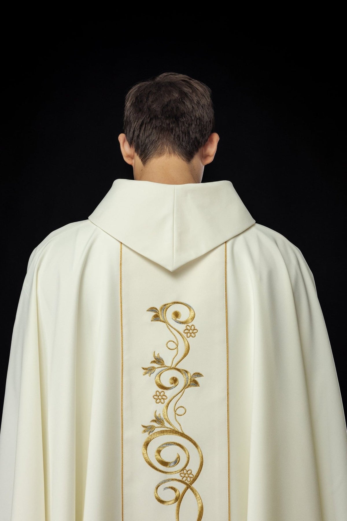 Christmas chasuble, back view with gold embroidered orphrey and stand-up collar