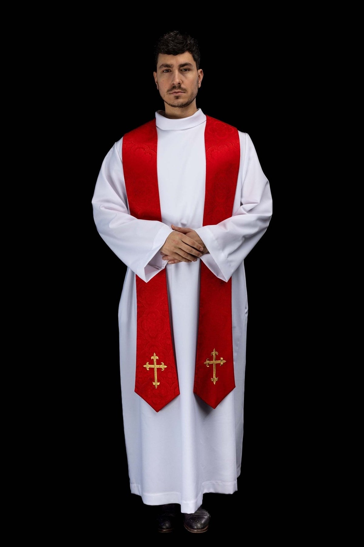 Red stole full front view with gold embroidered crosses
