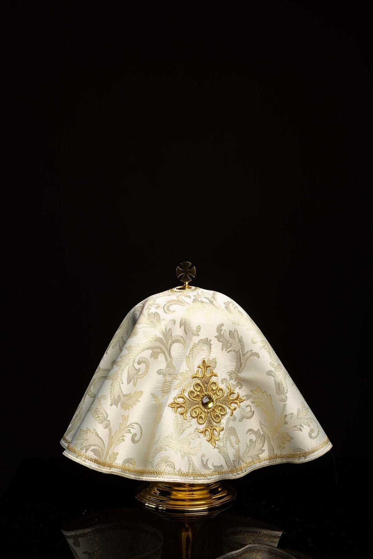 Round Ecru Ciborium Veil with Cross Embroidery and Stone, front view with gold embroidery and stone
