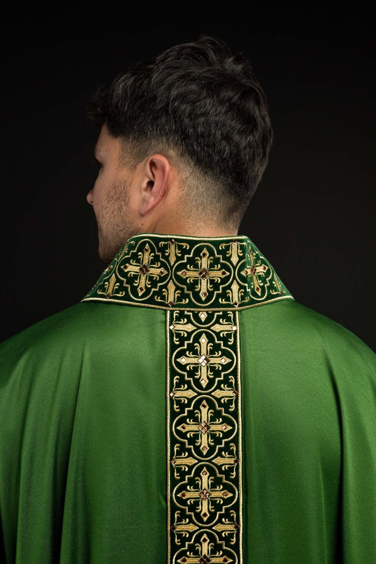 Green chasuble, back view with embroidered orphrey and collar