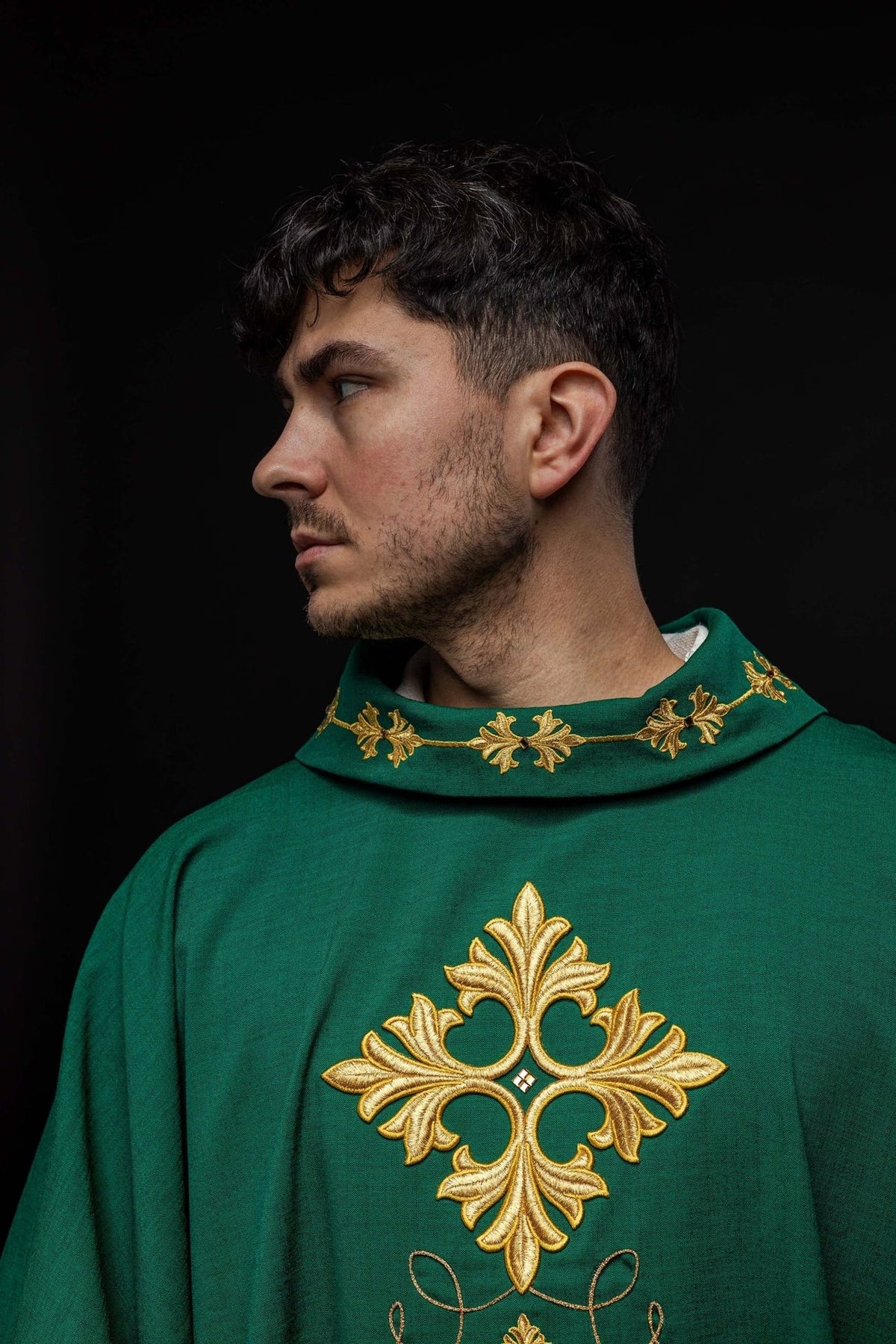 Green chasuble, close-up front view of stand-up collar and embroidered cross