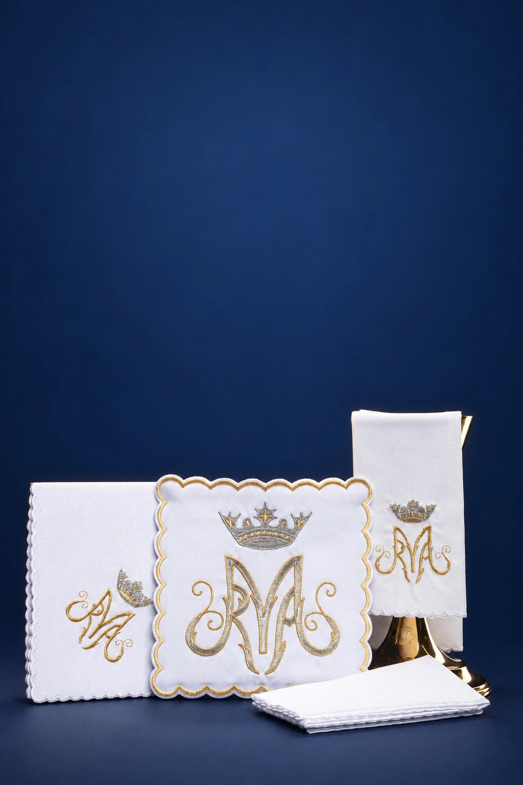 Marian altar linen set with gold monogram and silver crown embroidery, front view