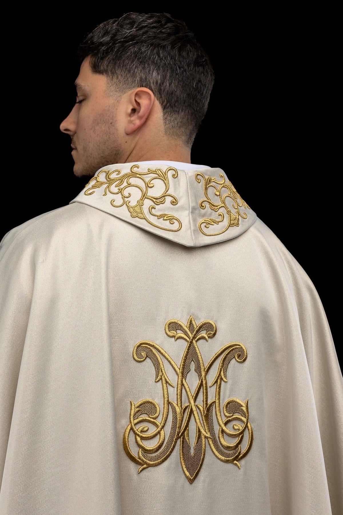 Marian chasuble back view with gold Marian symbol and embroidered collar