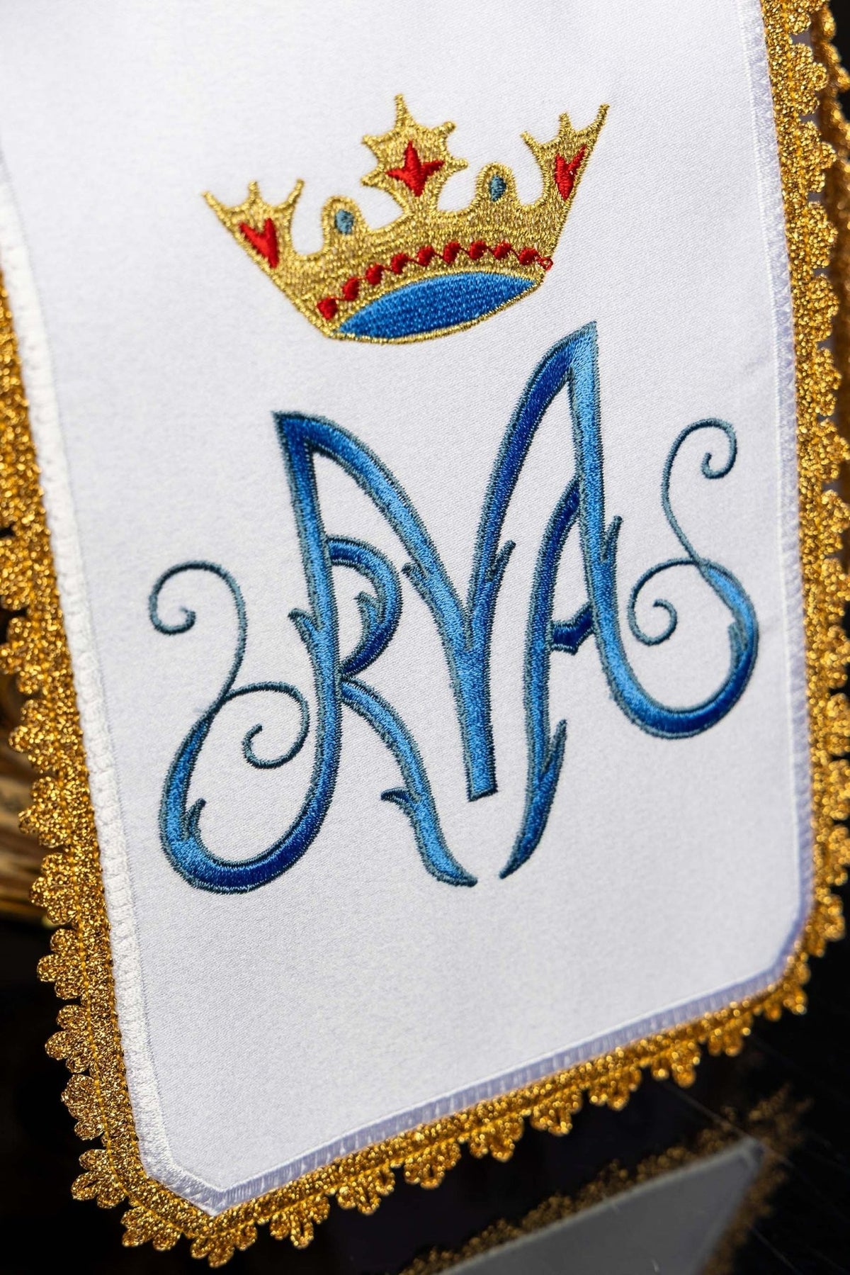 Welon na puszkę z motywem maryjnym