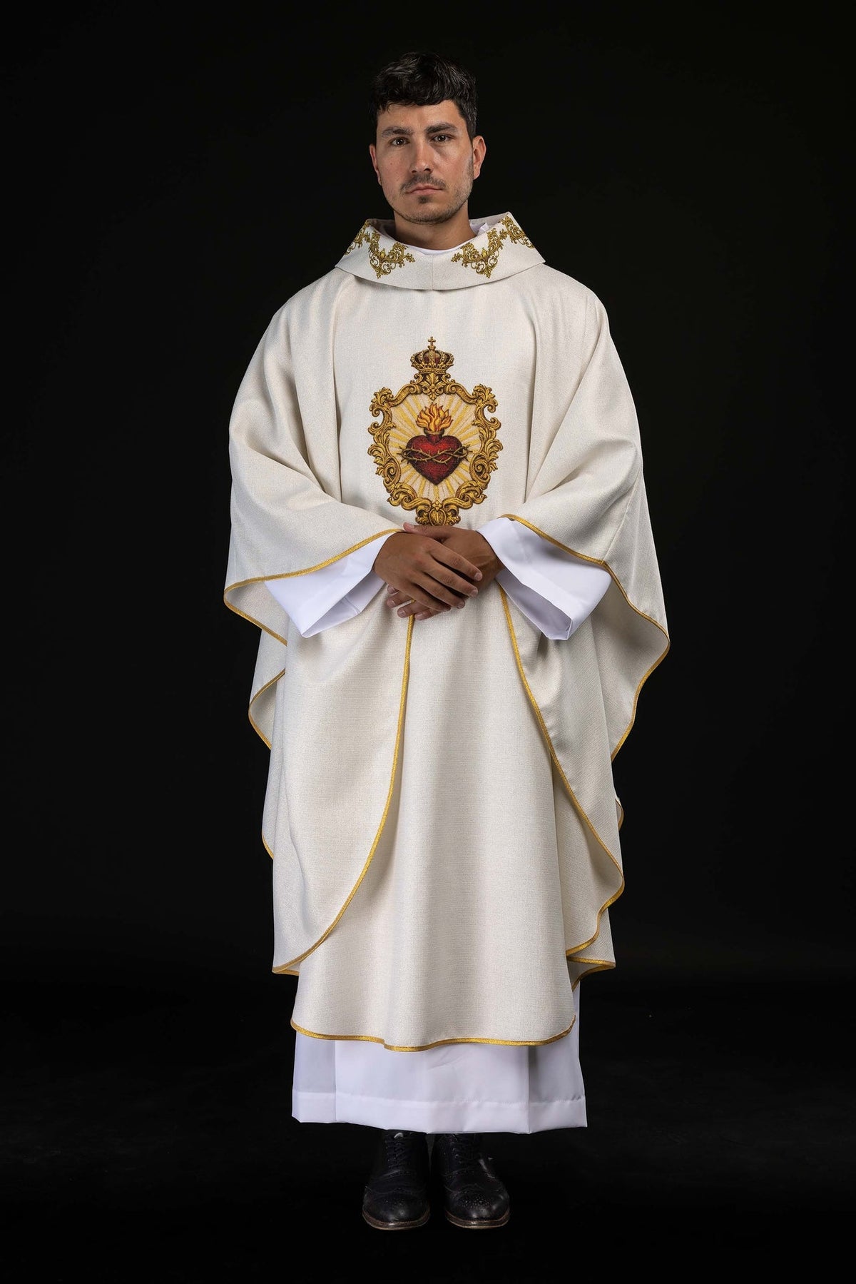 Printed Liturgical Chasuble in Ecru with Sacred Heart of Jesus Motif