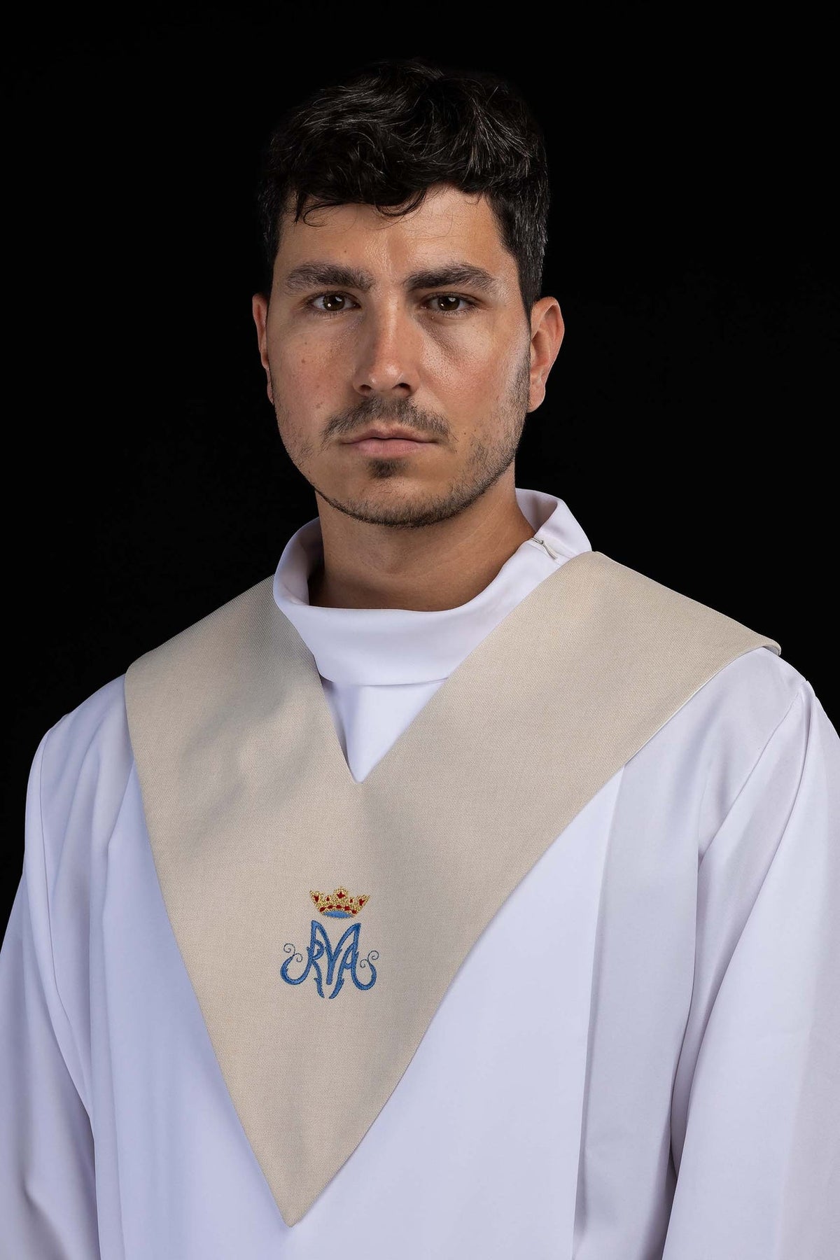Ecru Lector's Pallium with Marian Embroidery