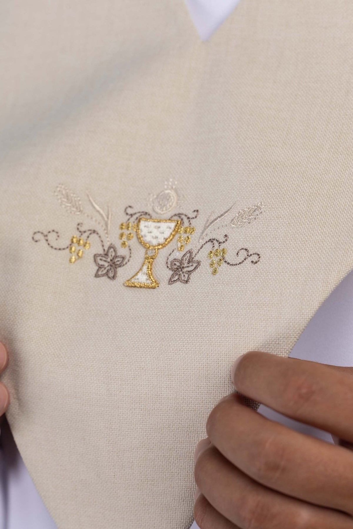 Ecru Lector Stole with Communion Chalice Embroidery