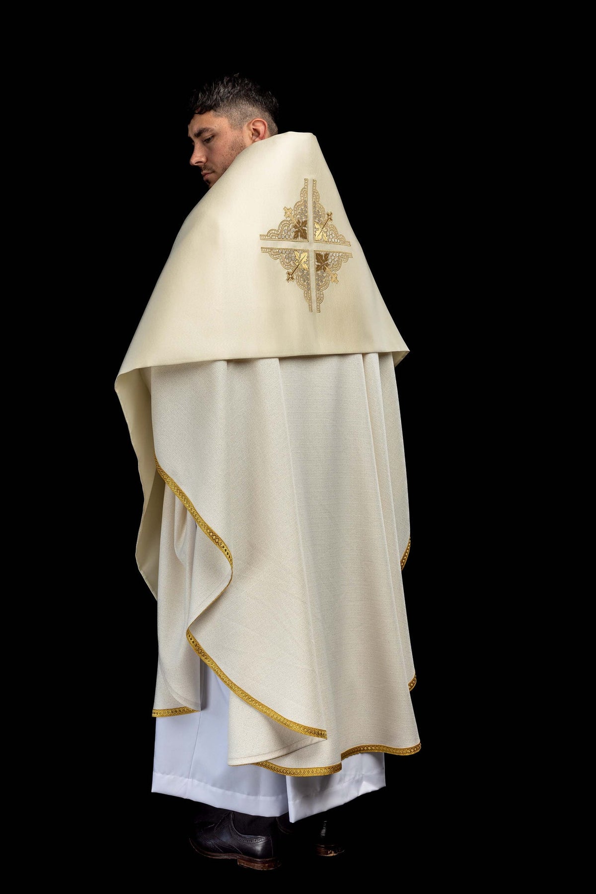 Ecru Humeral Veil with Embroidered Cross