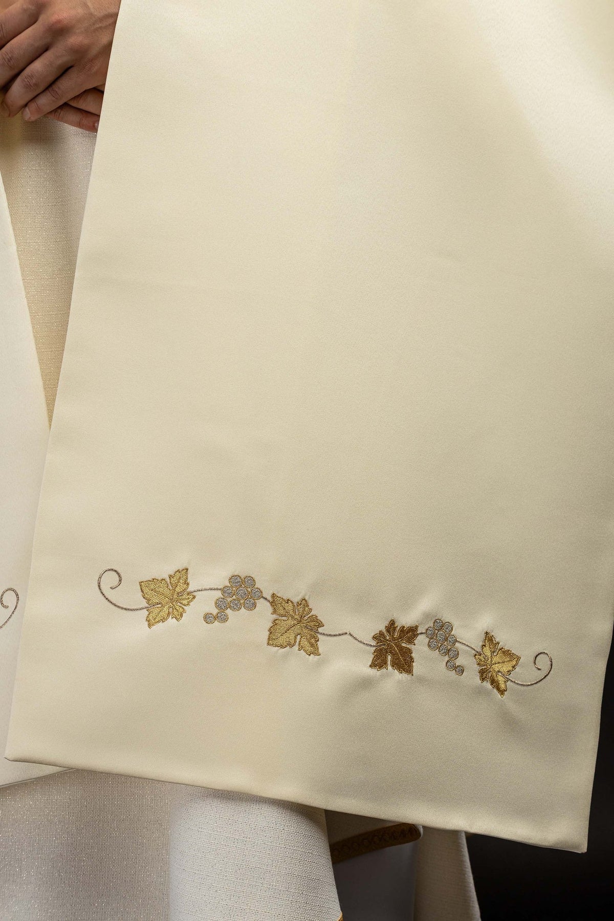 Ecru Humeral Veil with Embroidered Cross