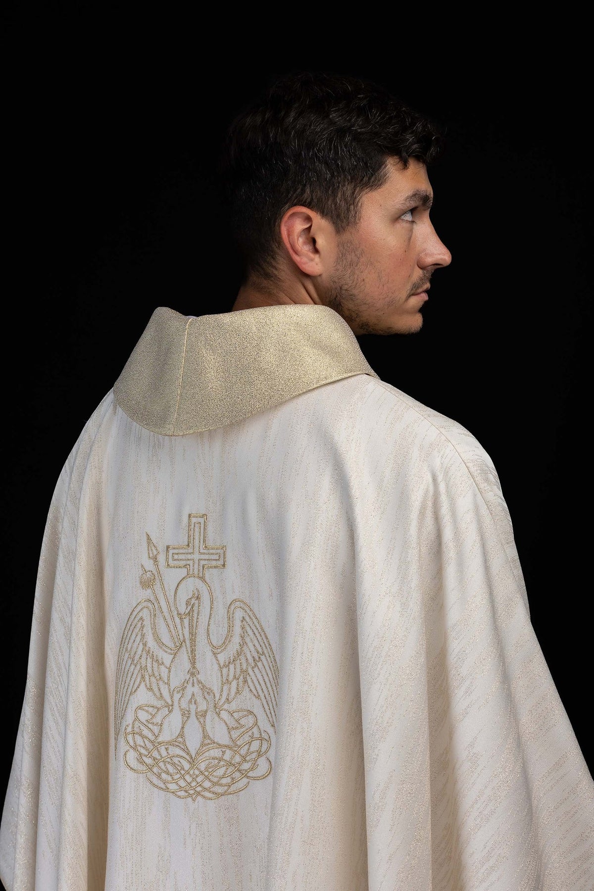 Embroidered Chasuble with a Pelican Motif on Shiny Ecru Fabric