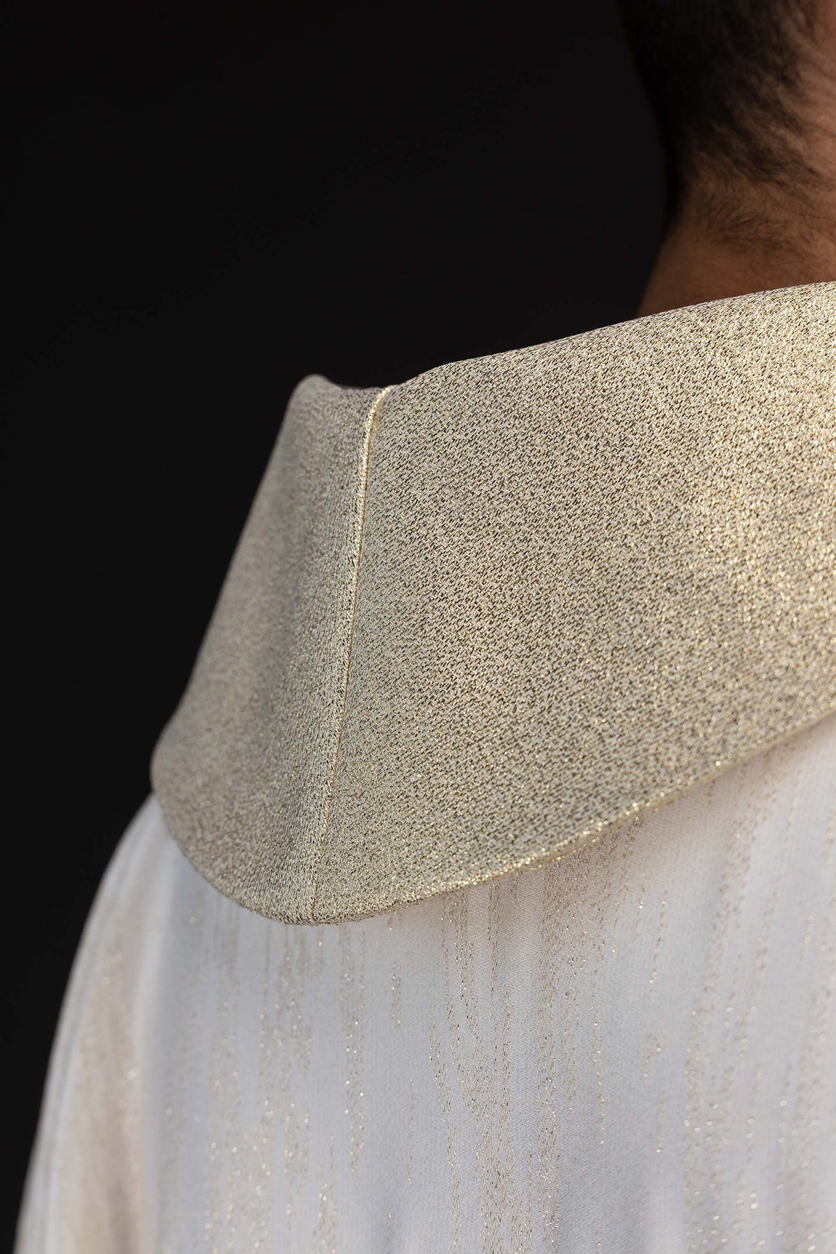 Embroidered Chasuble with a Pelican Motif on Shiny Ecru Fabric