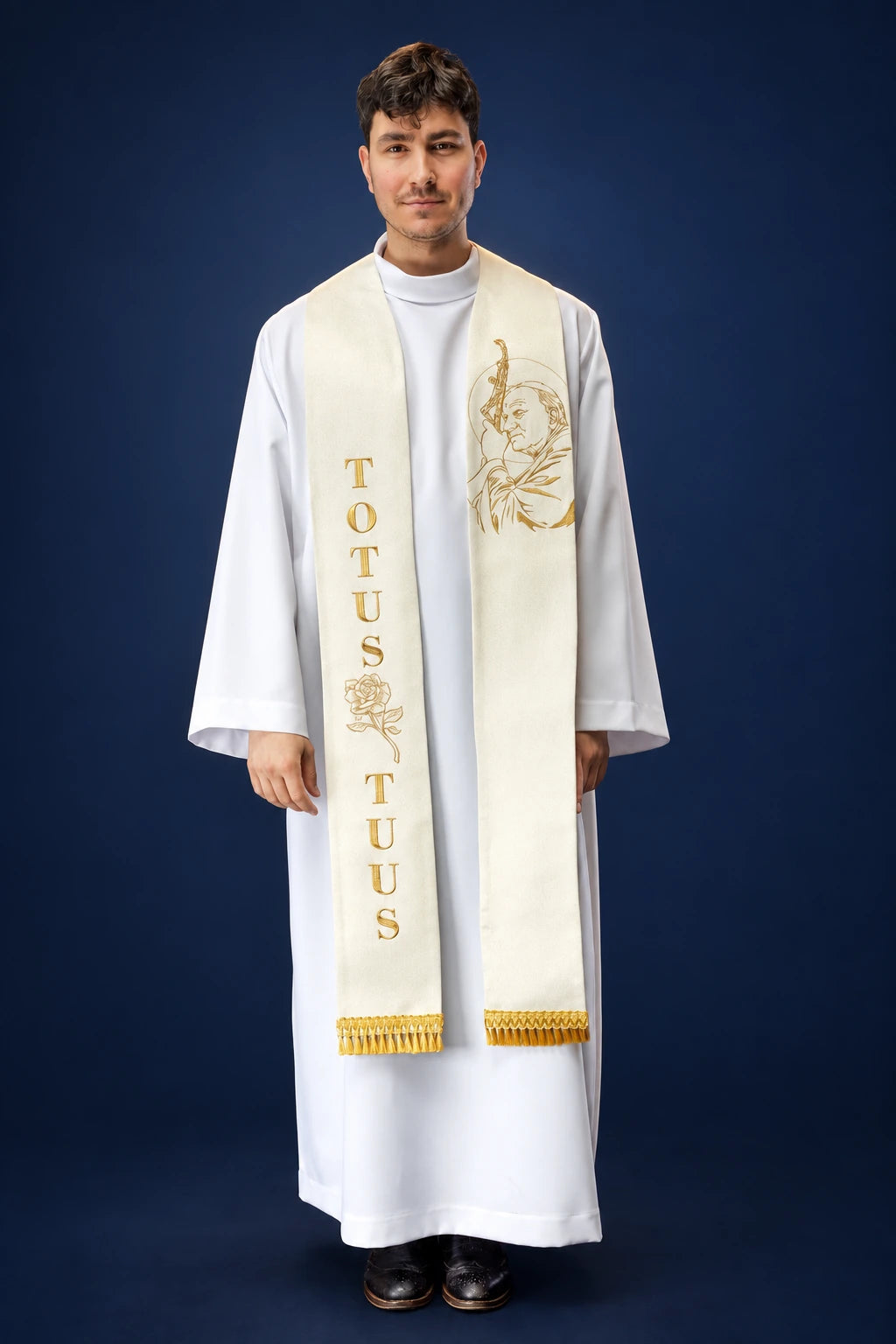 Front view of a white embroidered stole with gold Totus Tuus lettering and papal emblem