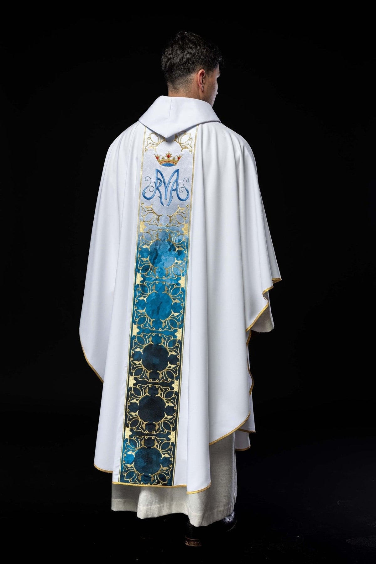 Marian chasuble, back view showing the full blue and gold floral orphrey