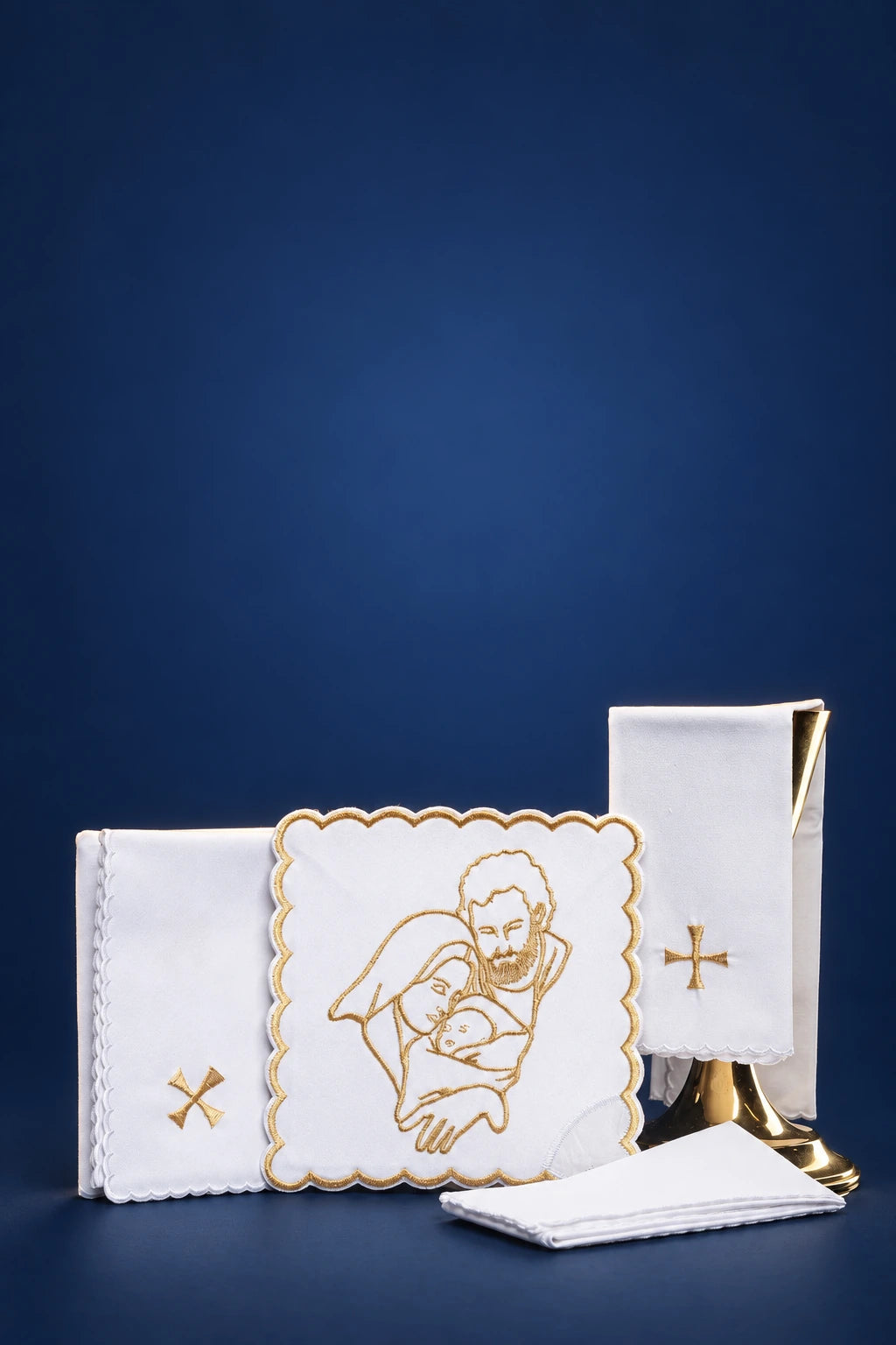 Altar Linen Set with Holy Family Embroidery, white set with gold embroidery and scalloped edges