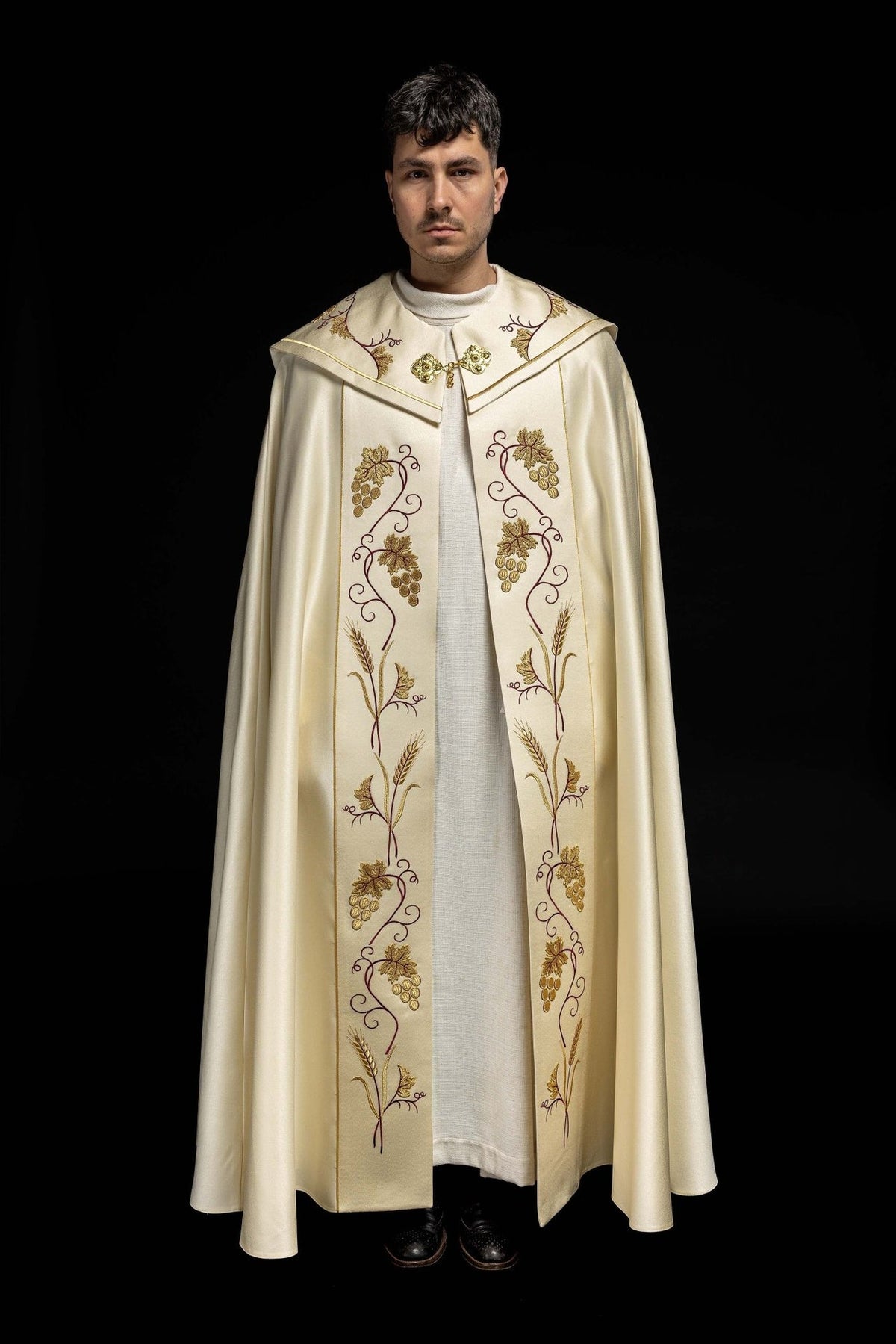 Ecru cope front view with gold and burgundy grapes embroidery