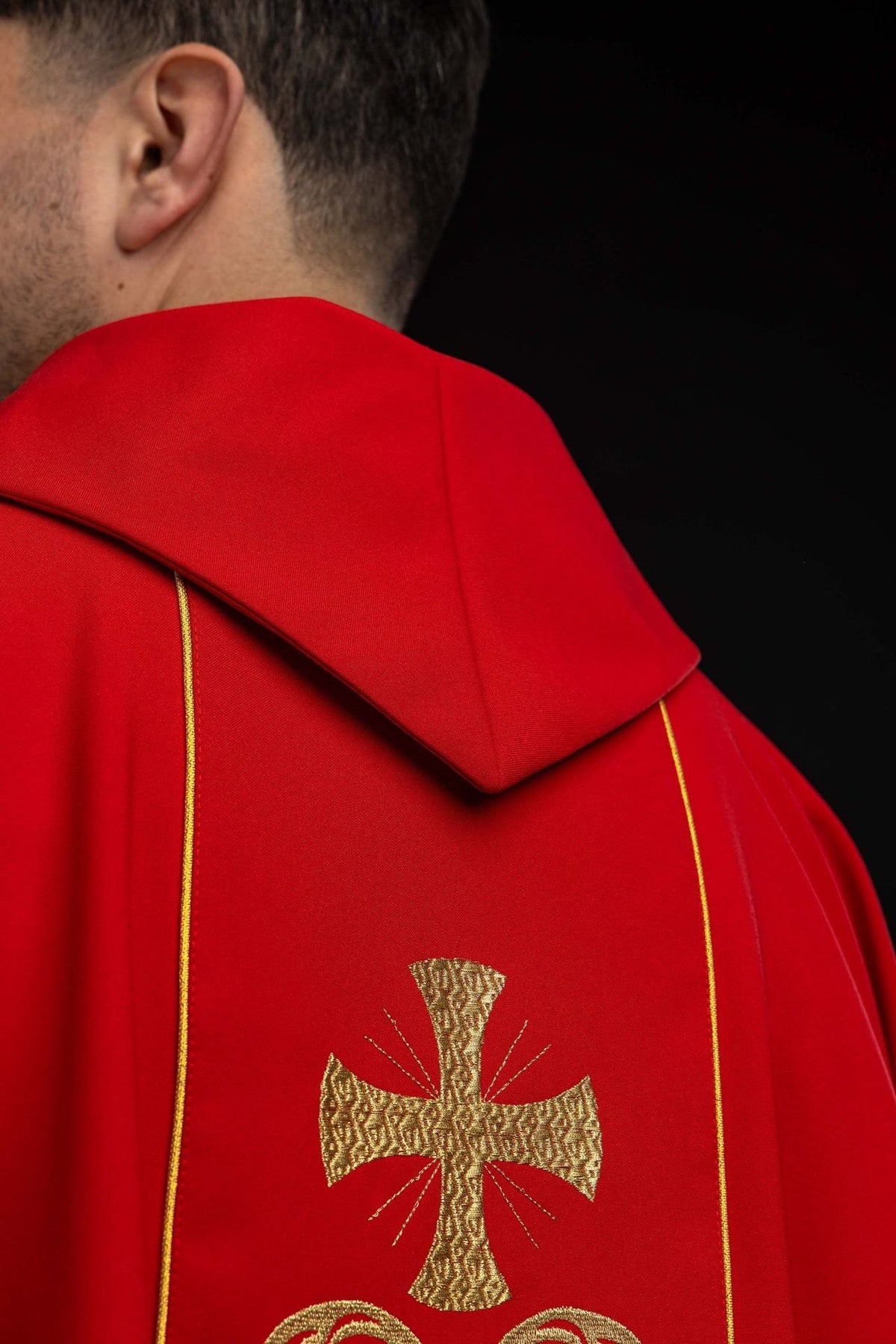 Red chasuble, back close-up showing stand-up collar and gold cross embroidery