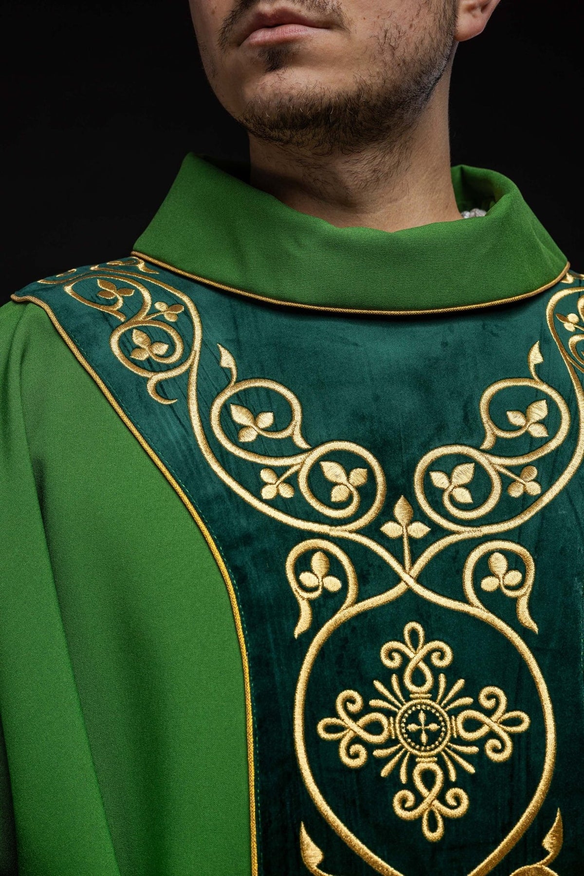 Green chasuble, close-up front view of stand-up collar and gold embroidery