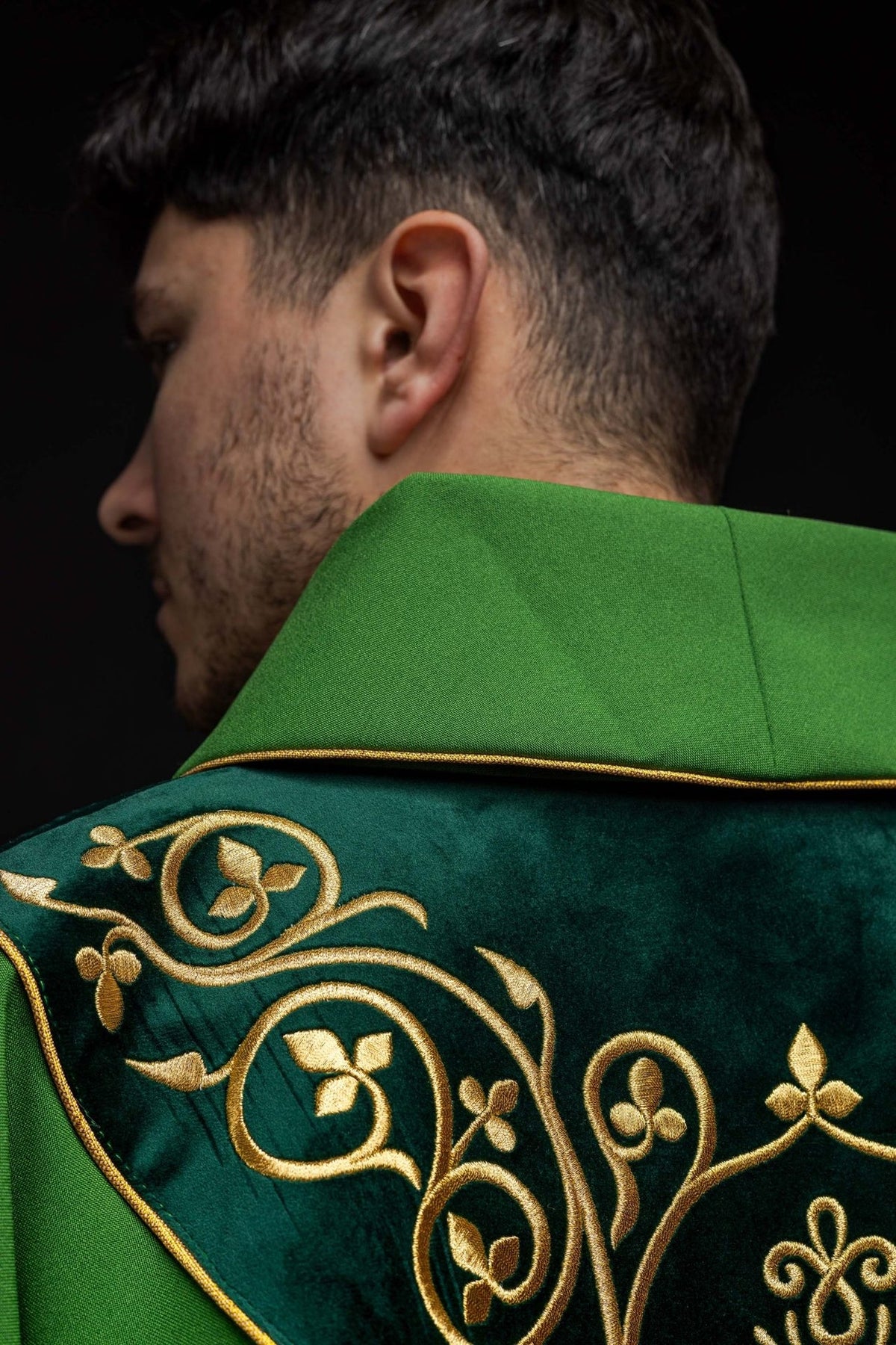 Green chasuble, side close-up of stand-up collar and velvet orphrey