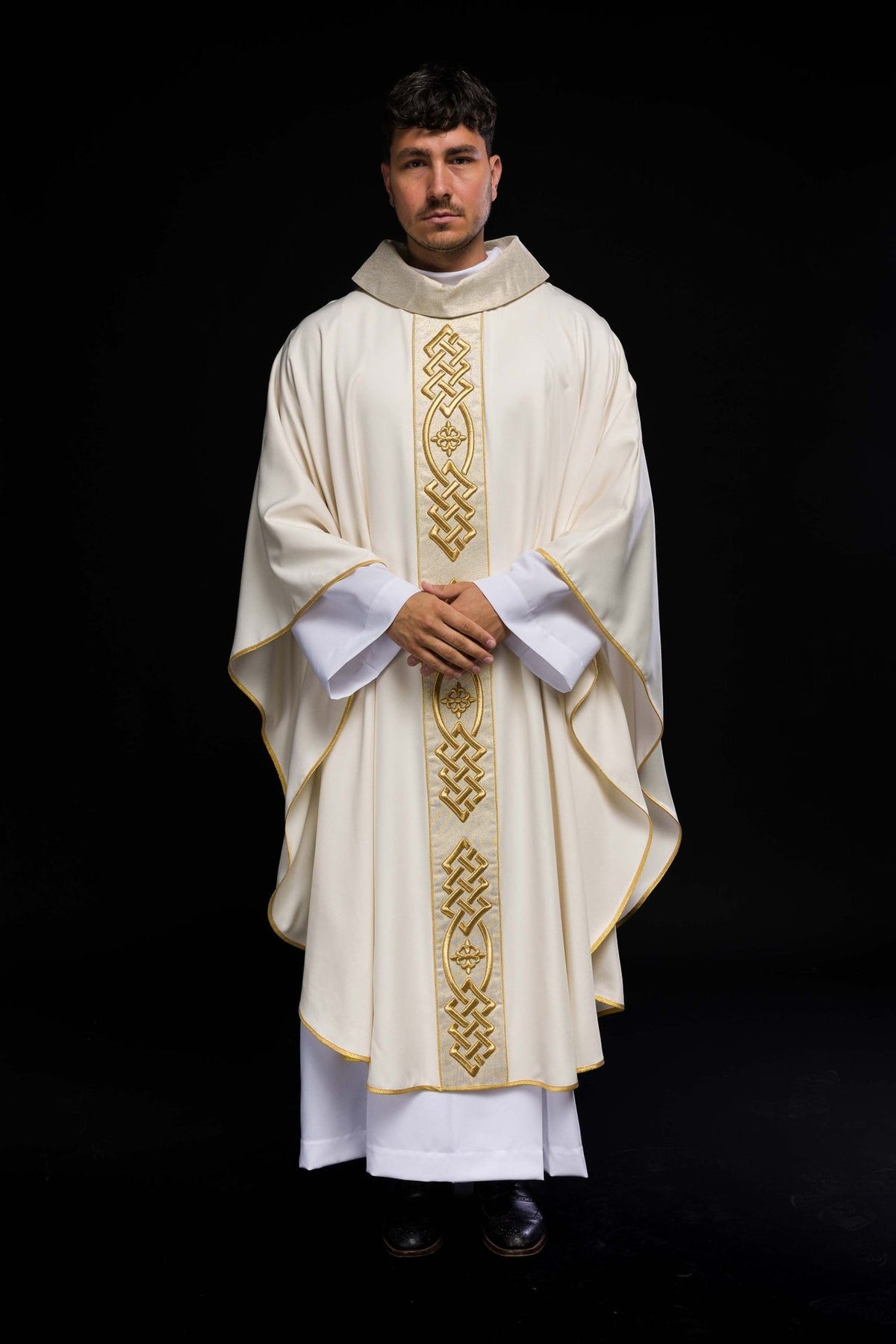 Ecru chasuble front view with stand-up collar and gold embroidered trim