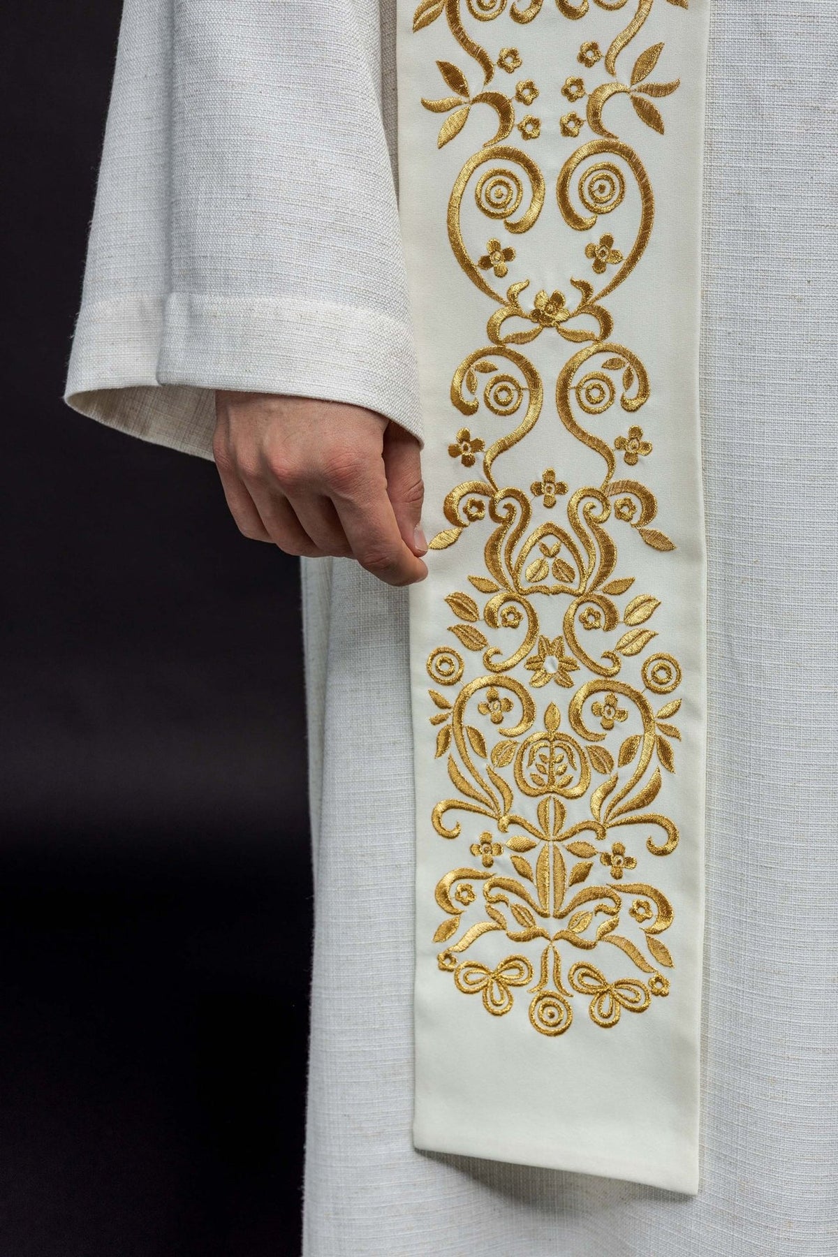 Marian ecru stole lower detail with dense gold embroidered floral motifs