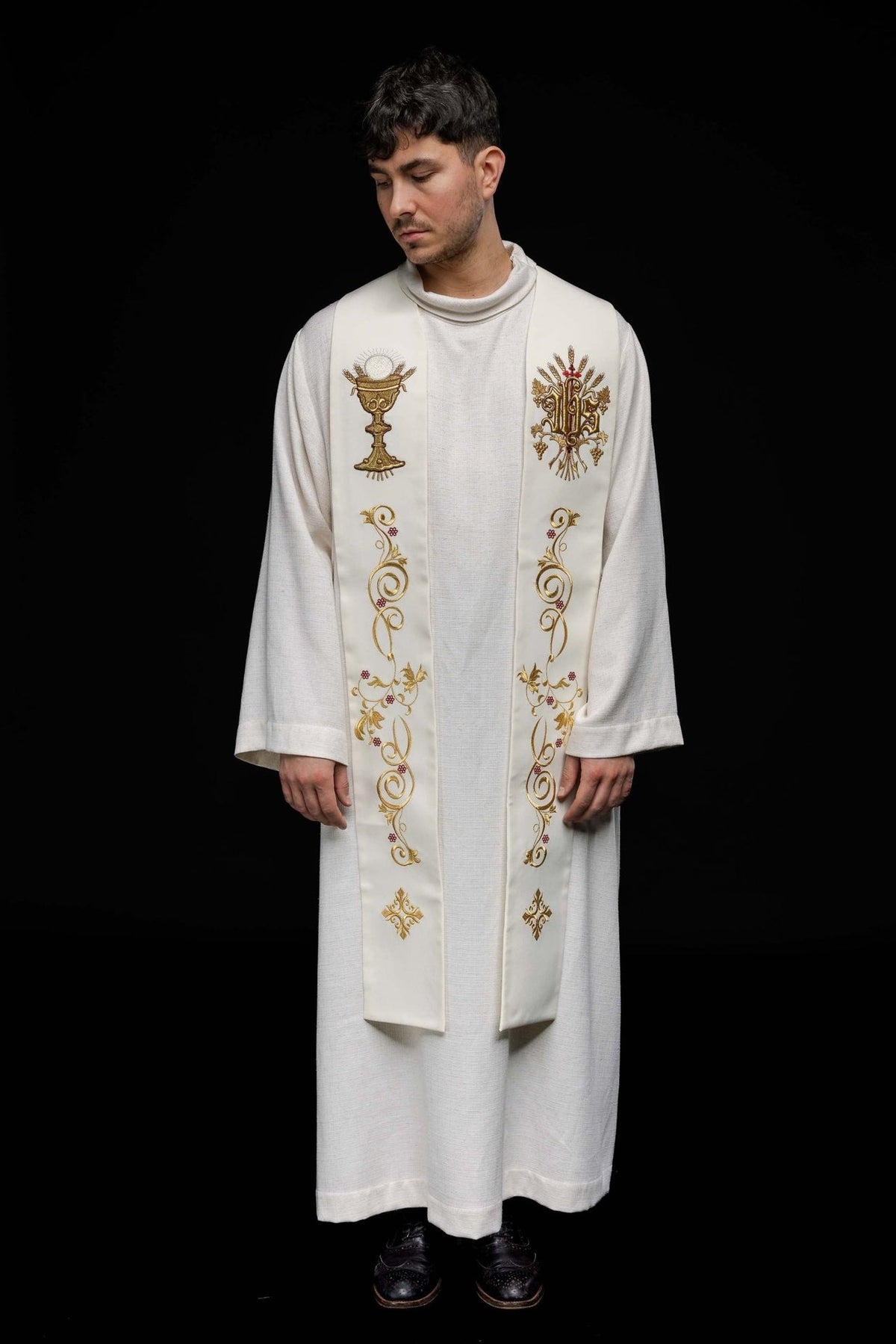 Embroidered stole full front view with matching gold chalice, IHS and wheat motifs