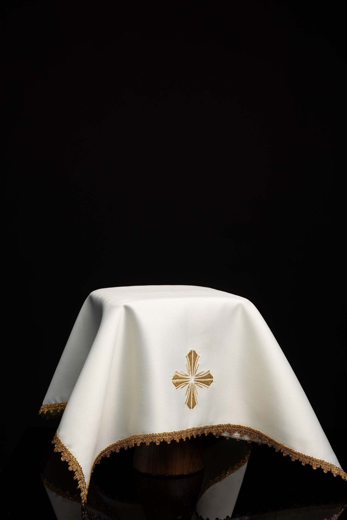 White chalice veil with embroidered gold cross and gold trim