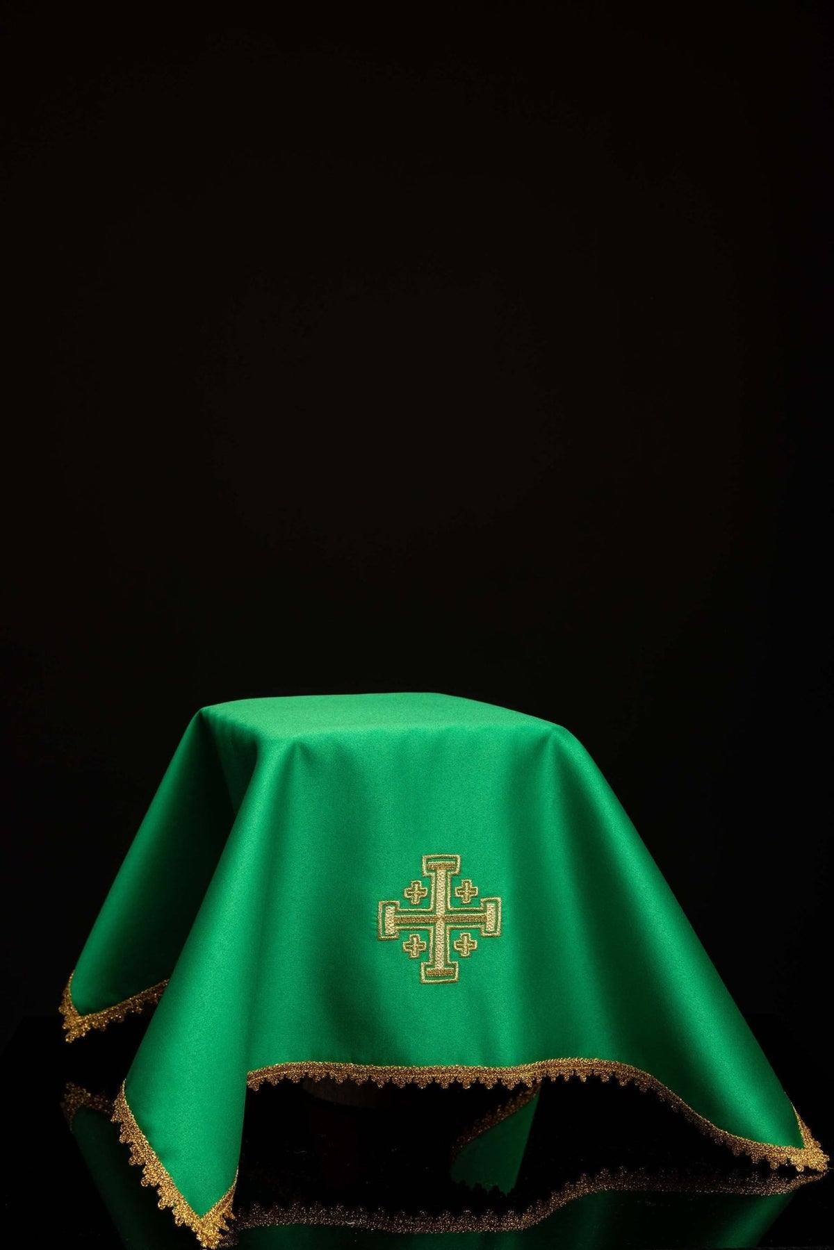Green chalice veil with gold Jerusalem cross embroidery and gold trim, front view