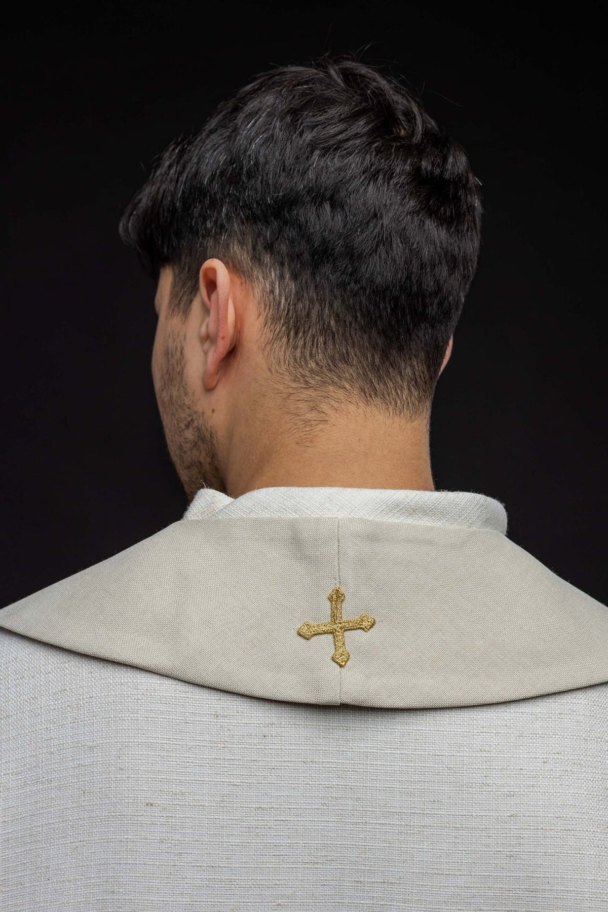 Ecru velvet stole back view with small embroidered gold cross