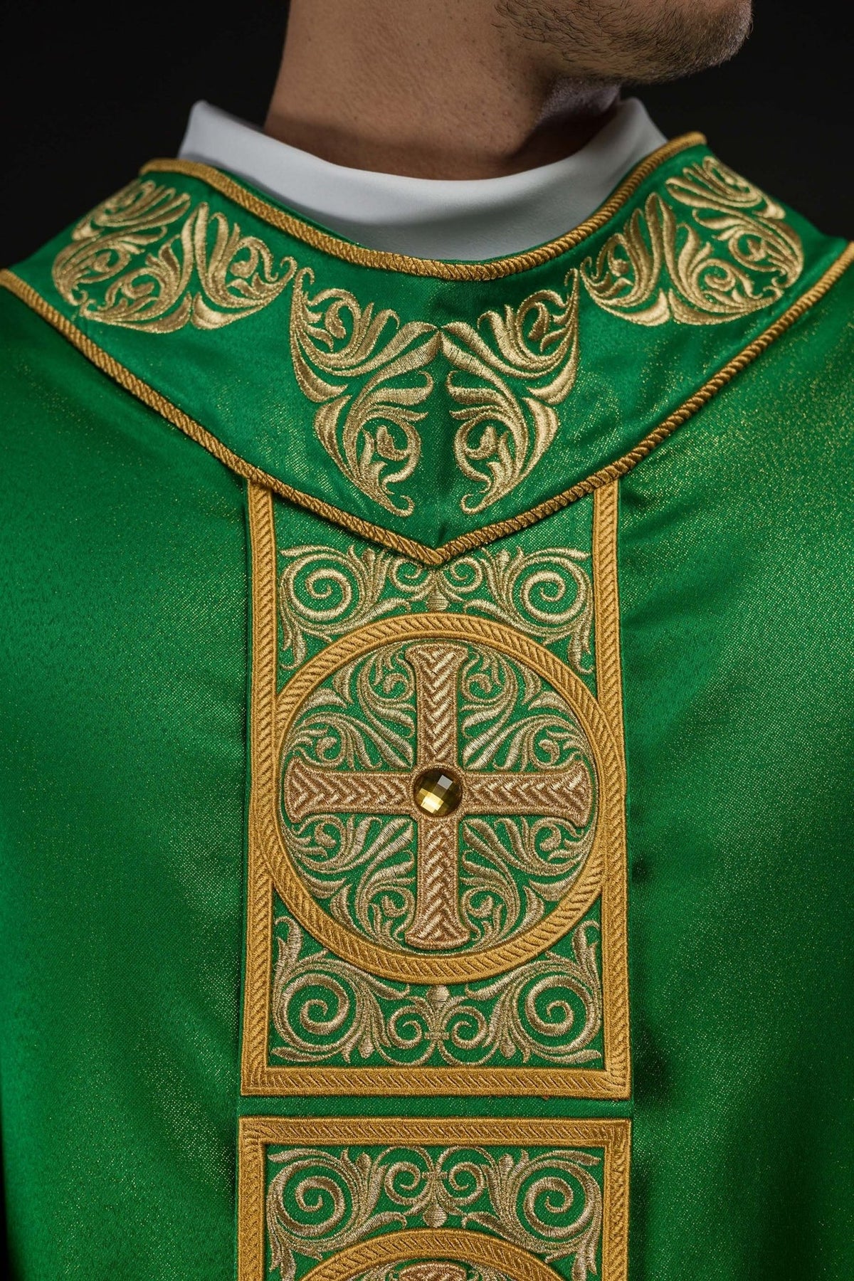 Green chasuble close-up of embroidered stand-up collar and upper orphrey