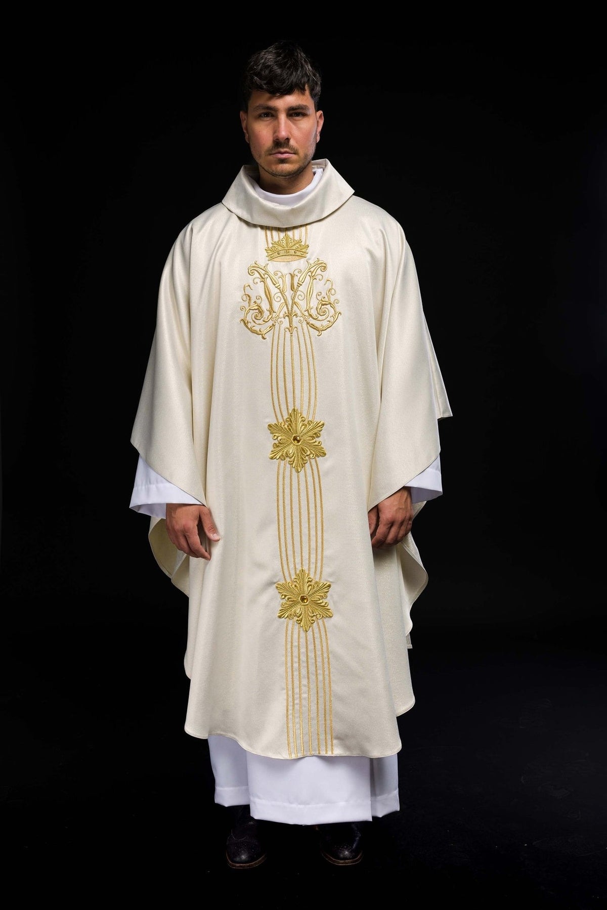 Ecru Marian chasuble, full front view with gold embroidery and vertical lines