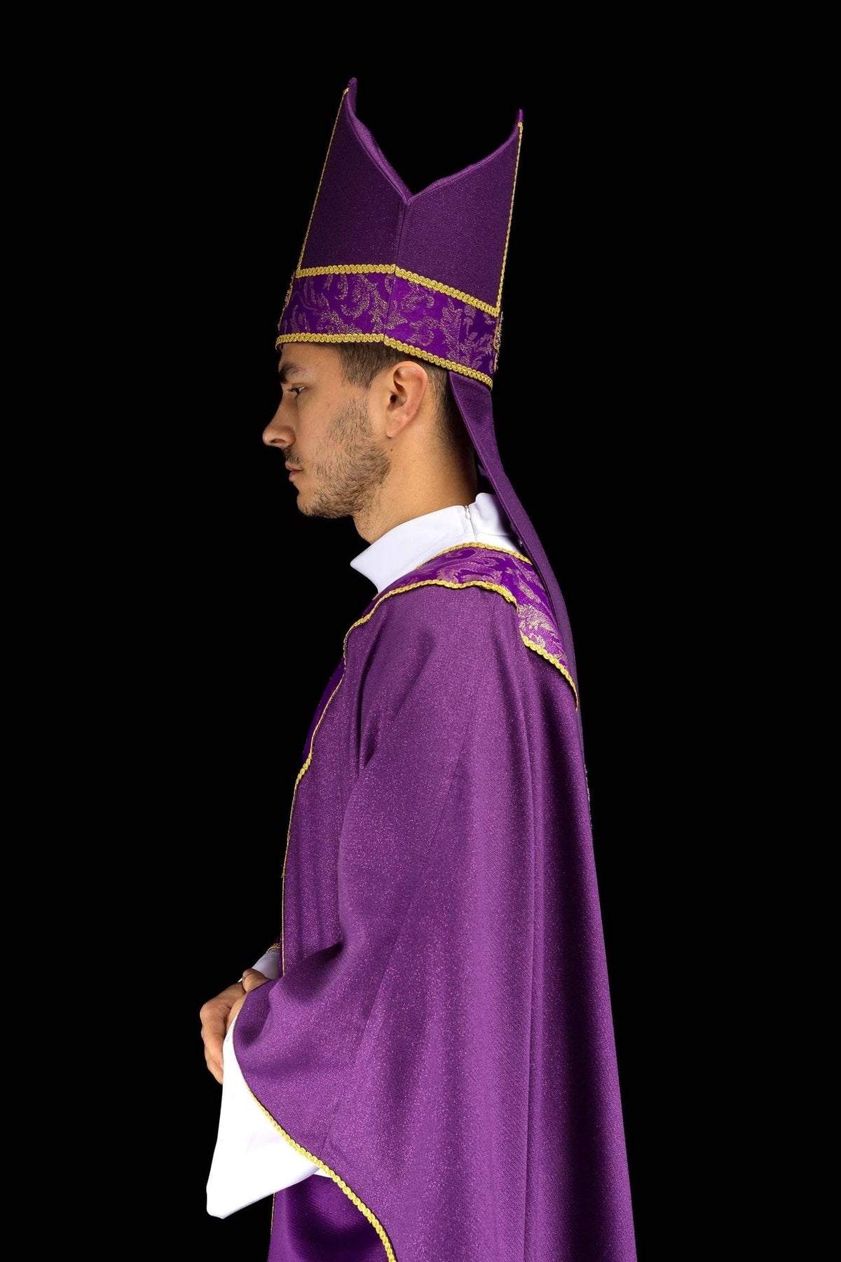 Purple miter side detail with jacquard band and gold trim