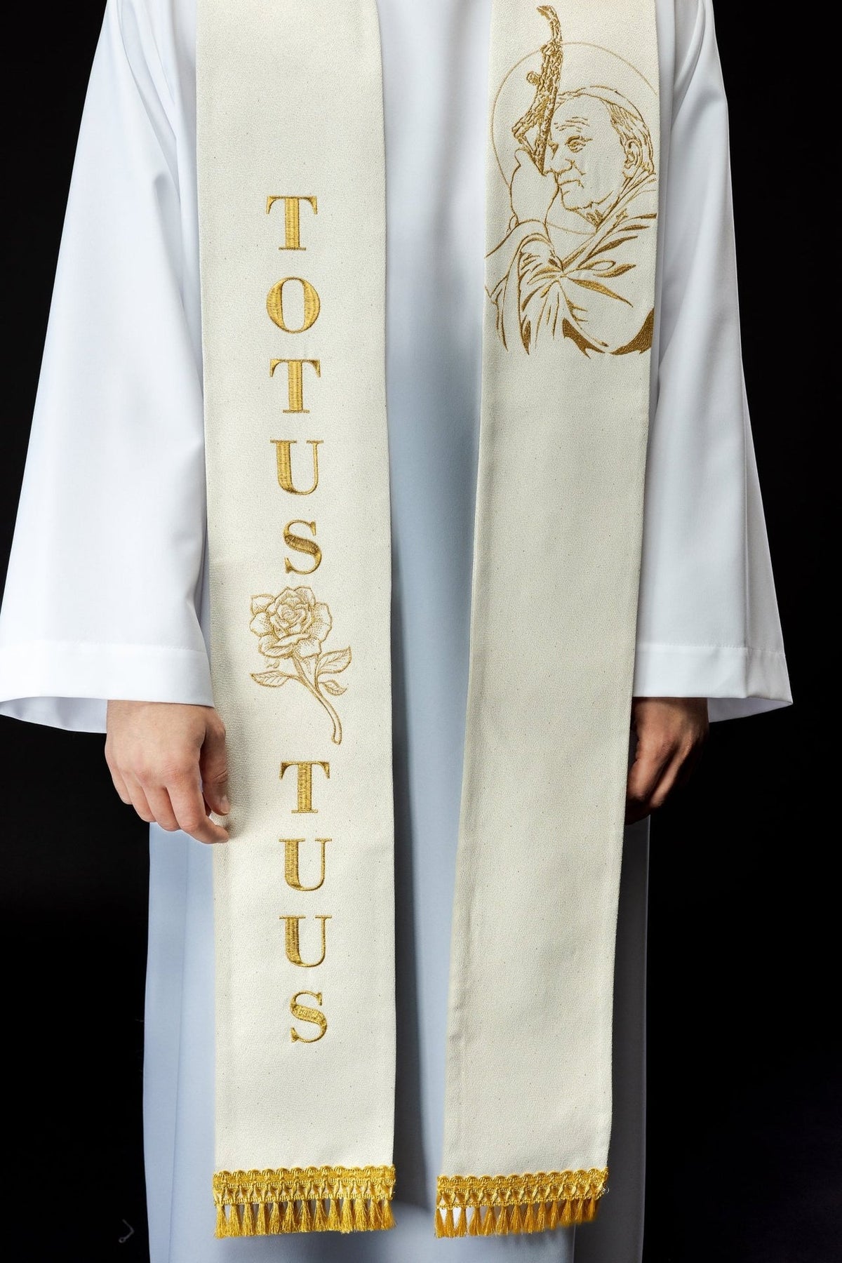 John Paul II stole front view showing gold portrait, TOTUS TUUS lettering, rose and fringe