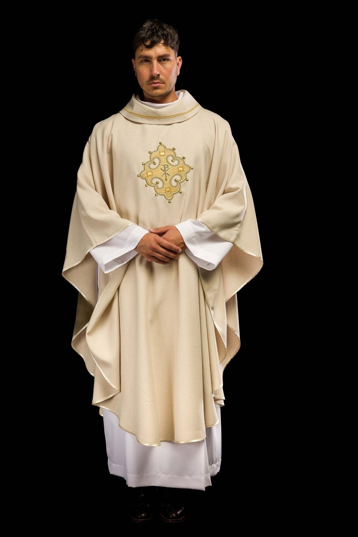 Ecru chasuble worn, full front view