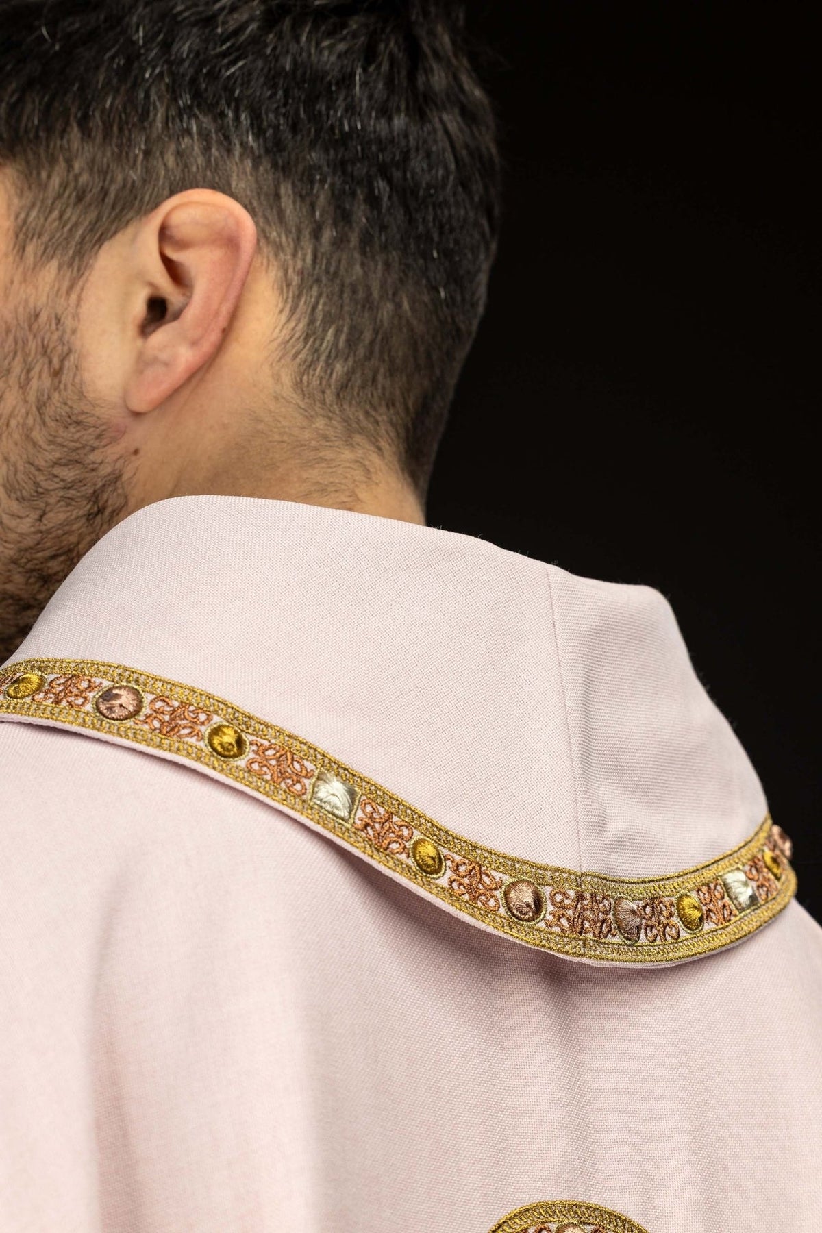 Rose chasuble back collar with embroidered trim